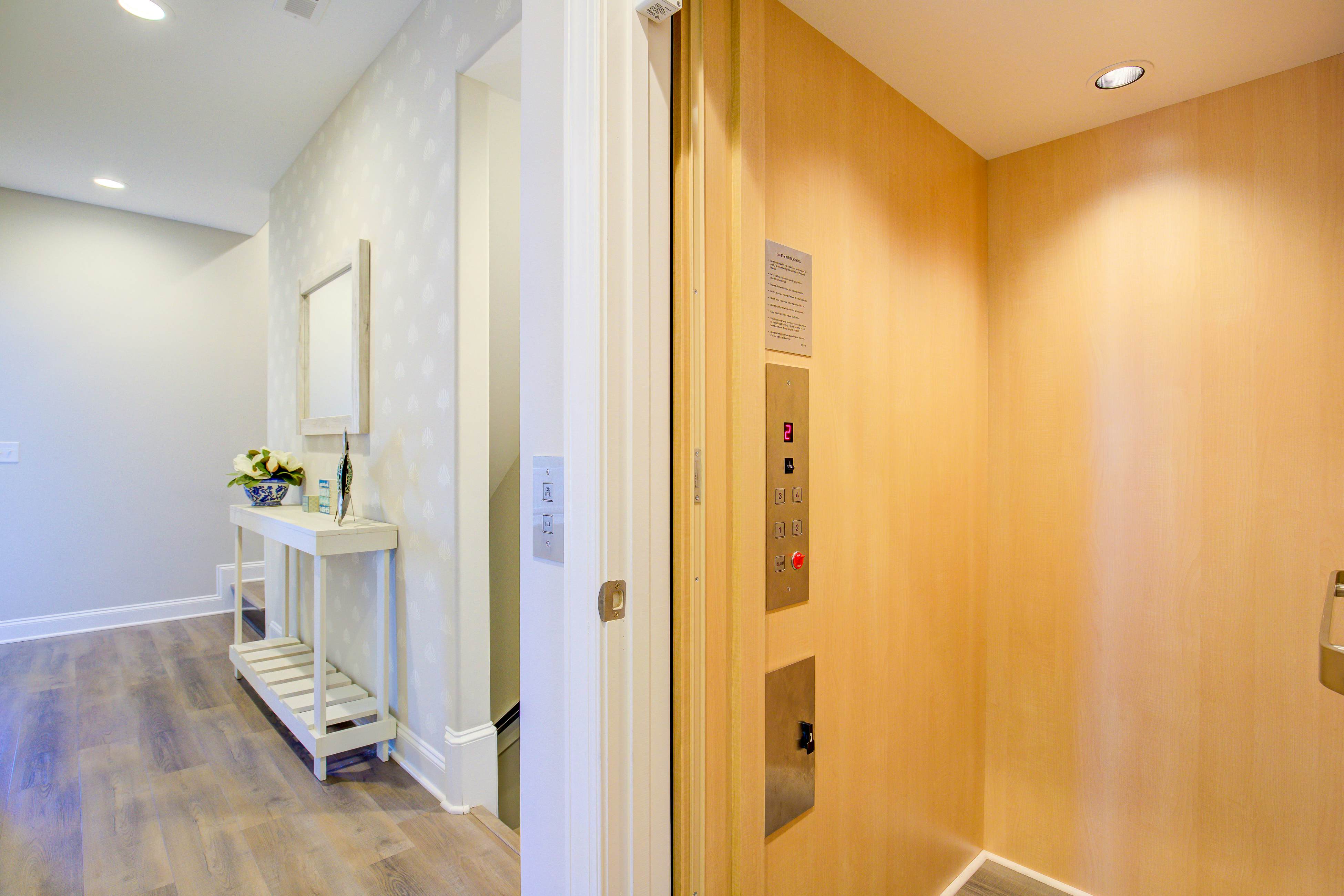 NTBVBTS812 Bella Villa