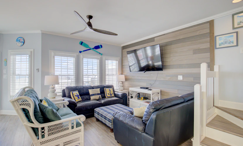 Spacious beachfront duplex with private hot tub, elevator, views, community pool