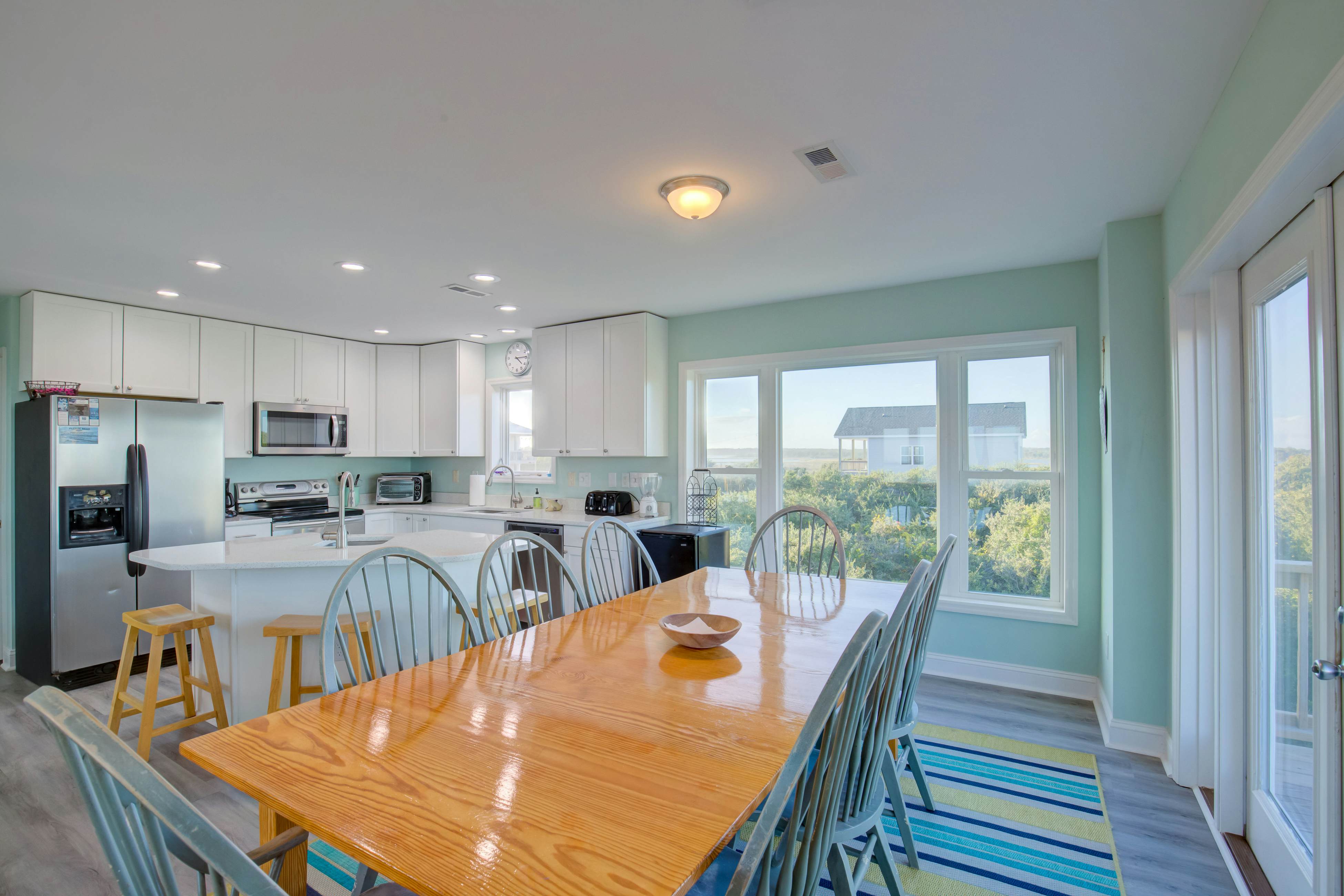 NTB0104 Swallows Nest