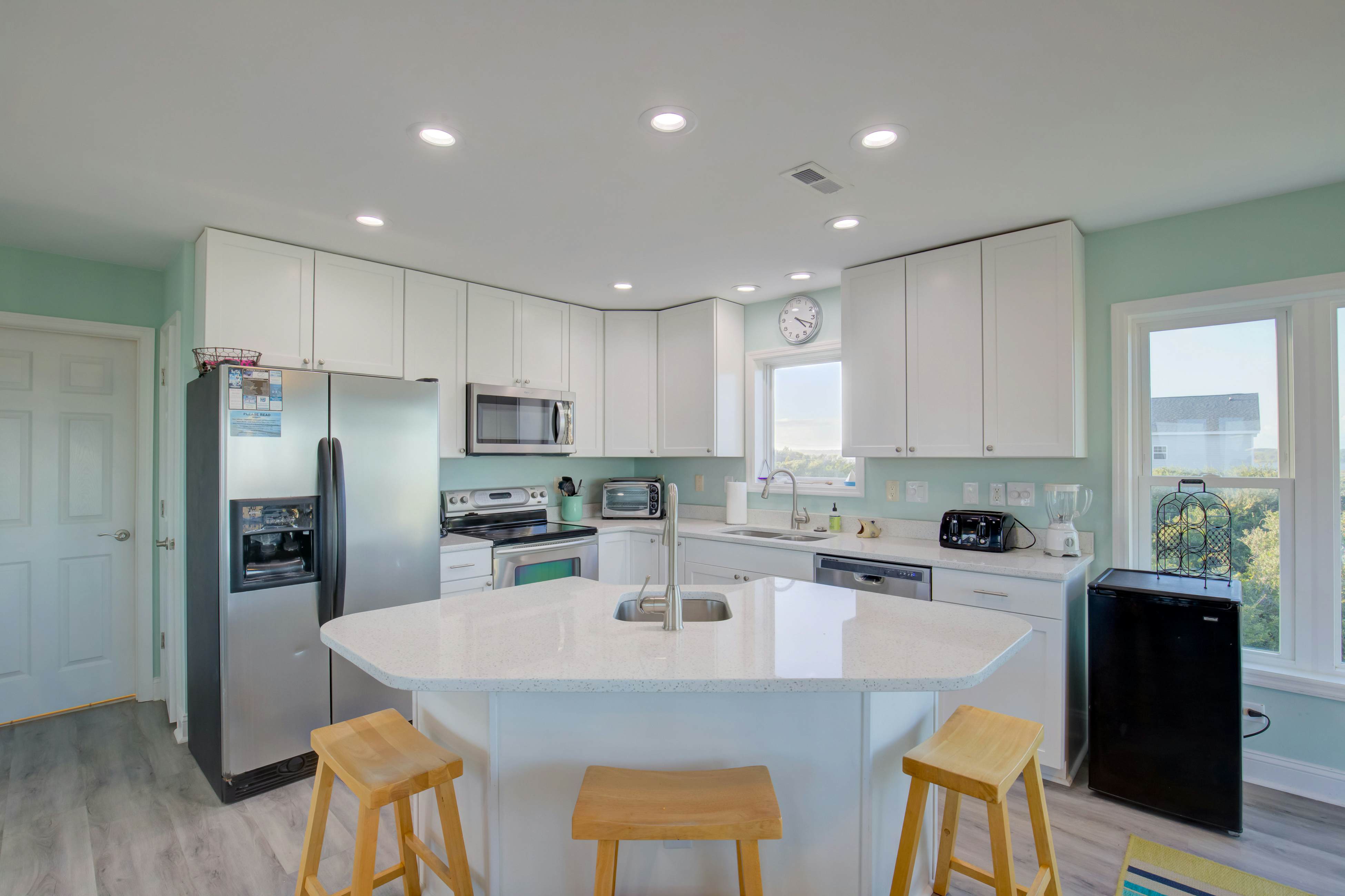 NTB0104 Swallows Nest