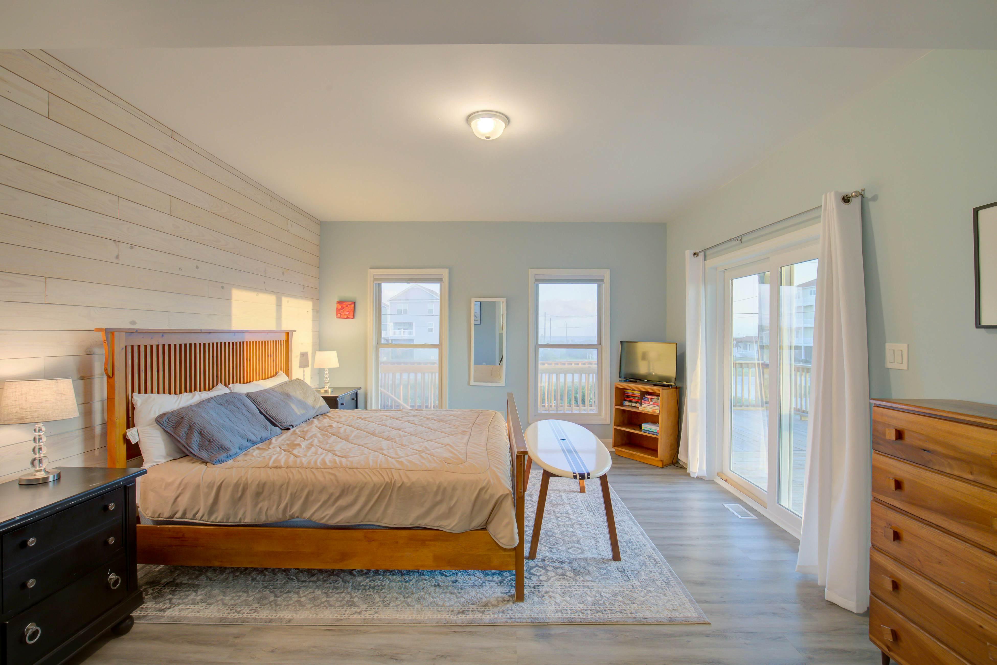 NTB0104 Swallows Nest