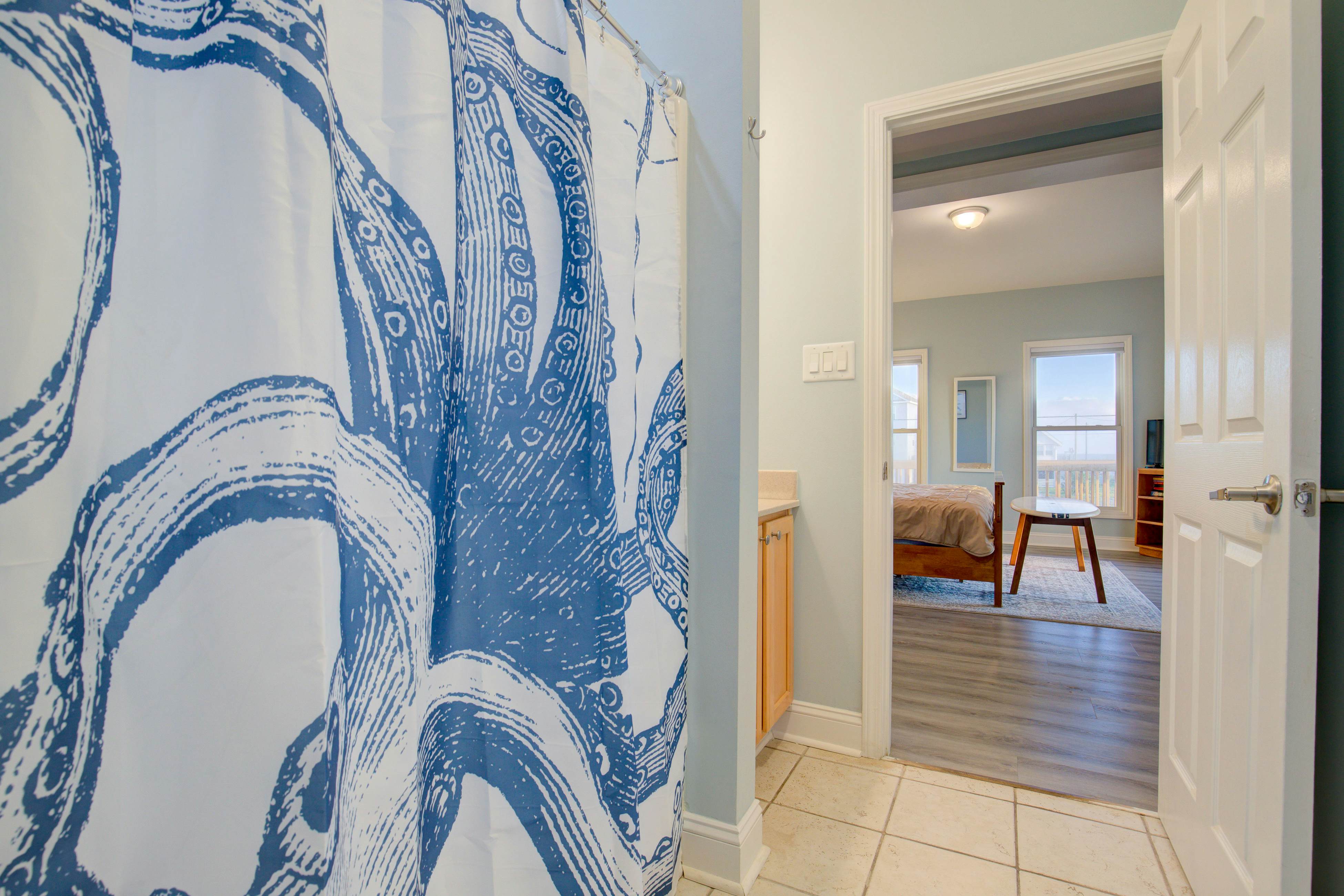 NTB0104 Swallows Nest