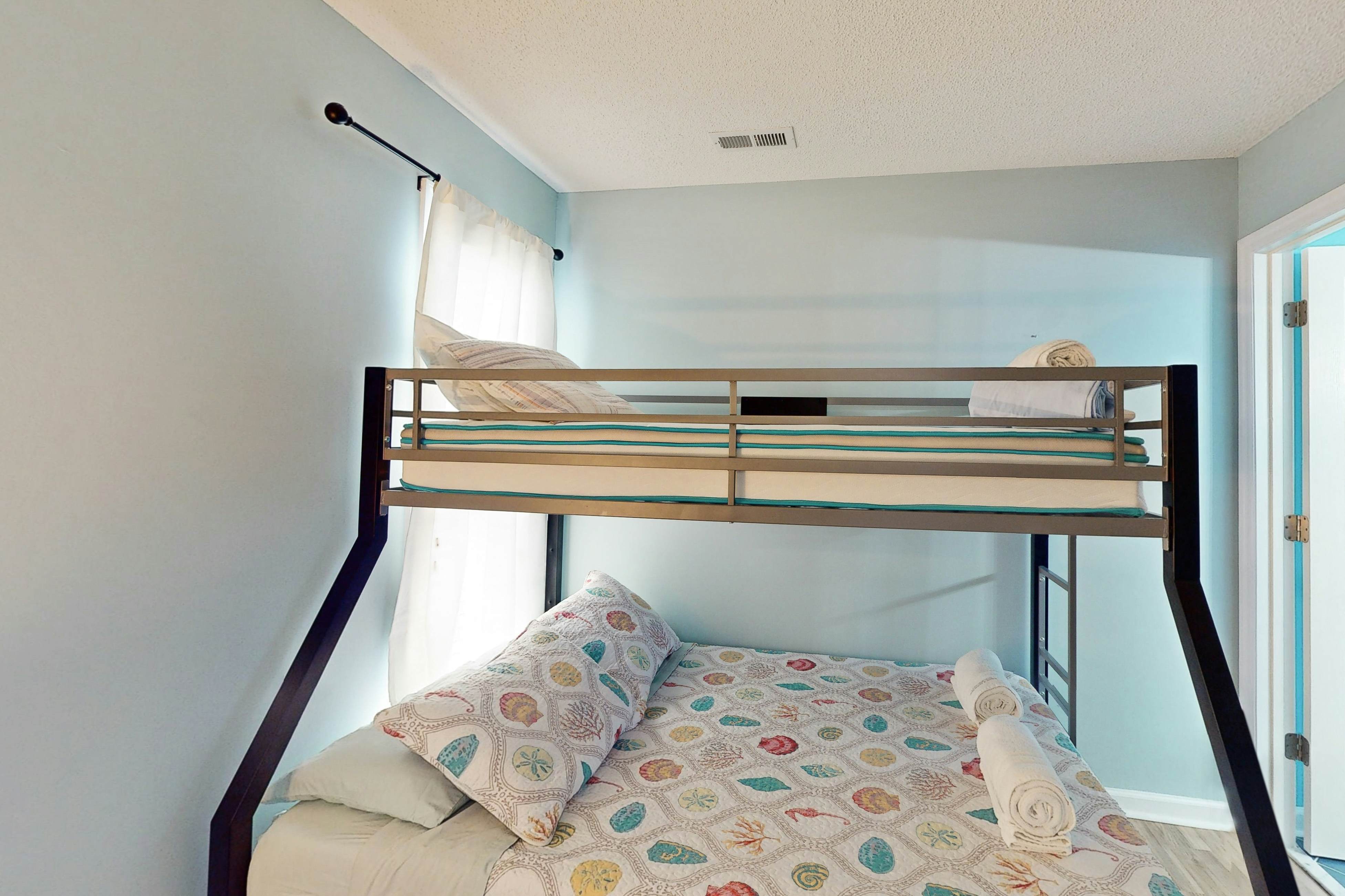 NTB2362 Lucky Shores