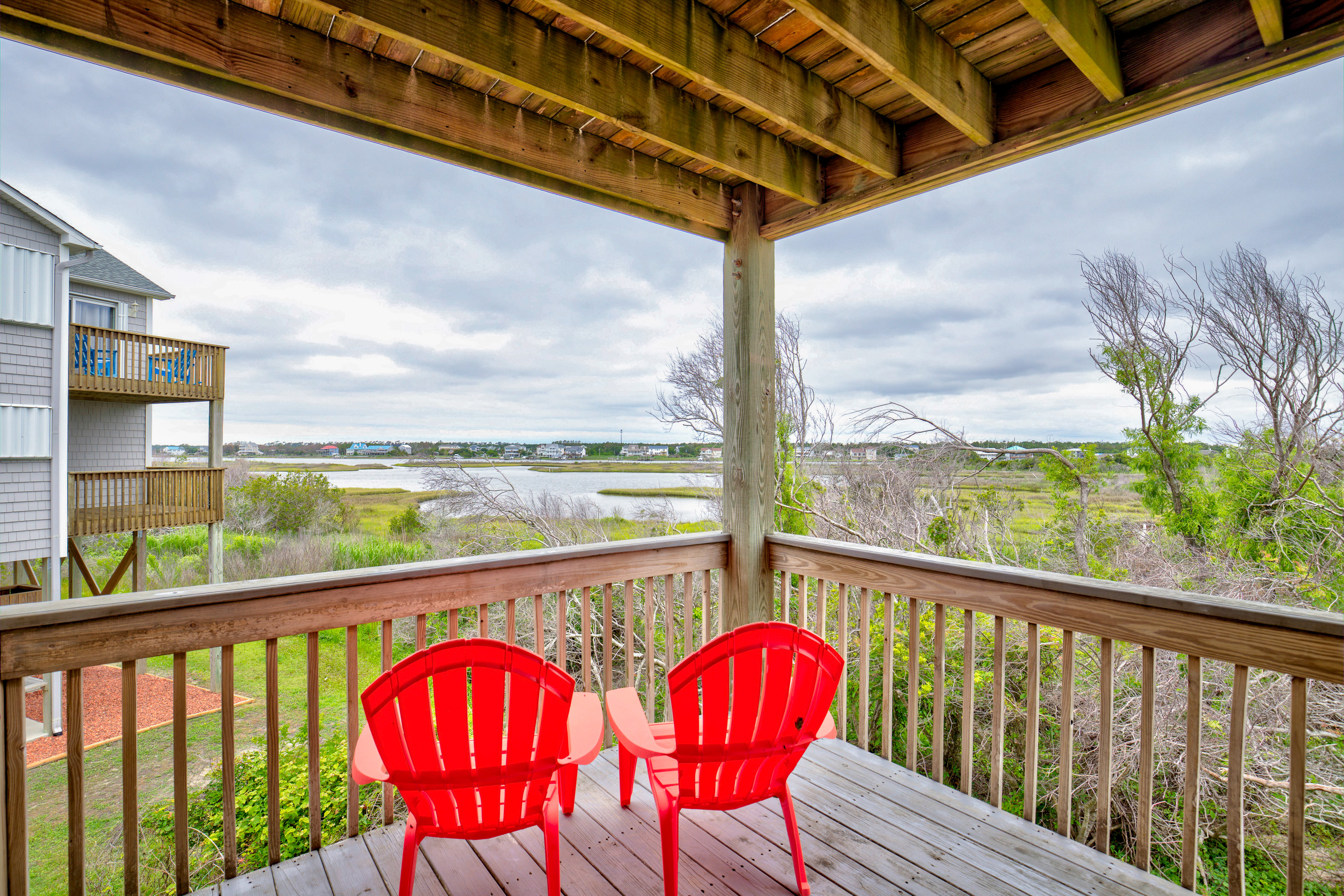 Ocean view duplex with a washer/dryer, central AC, deck, & golf nearby