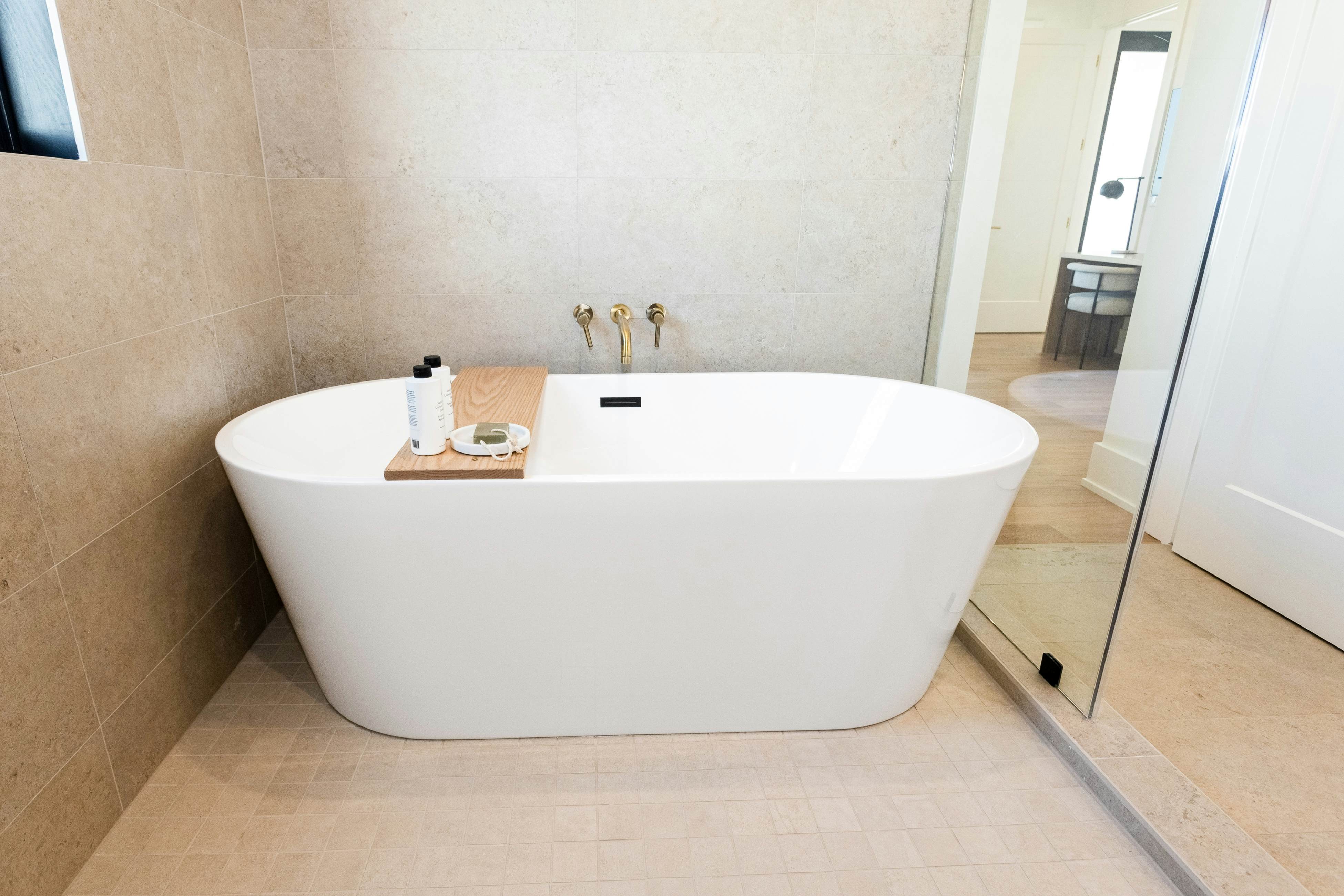 NTB604 White Lotus - Beachfront Edition