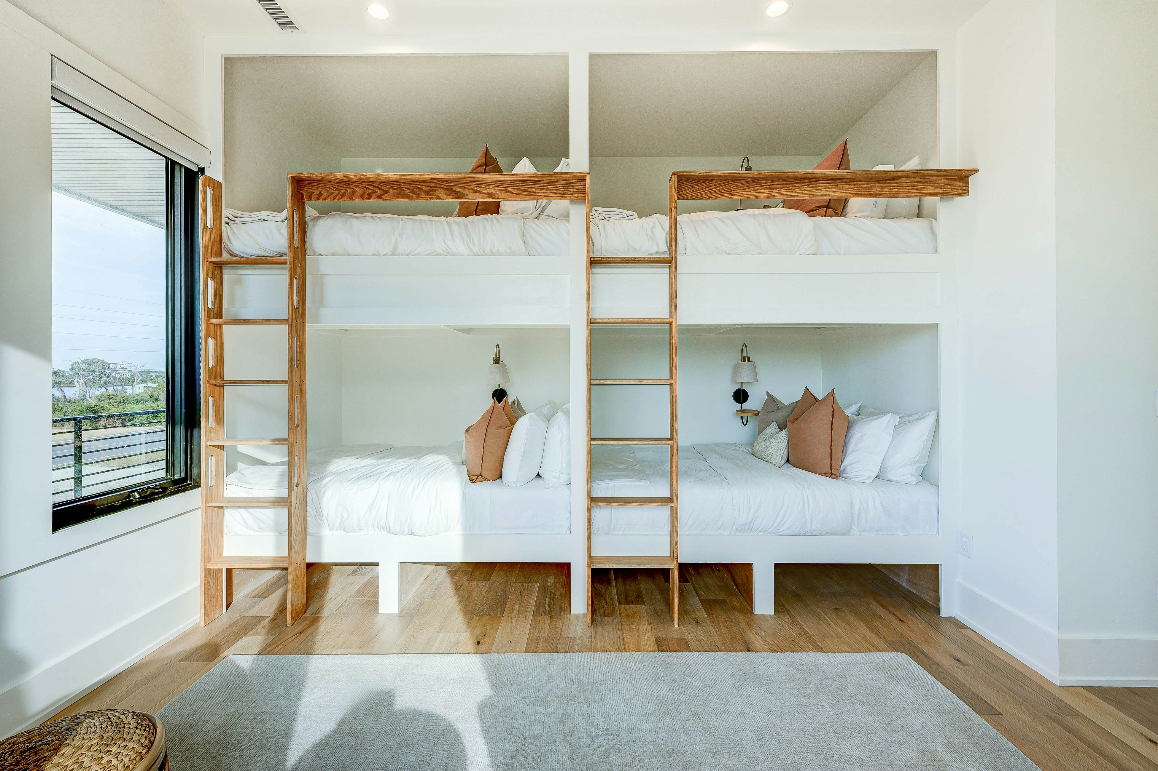 NTB604 White Lotus - Beachfront Edition