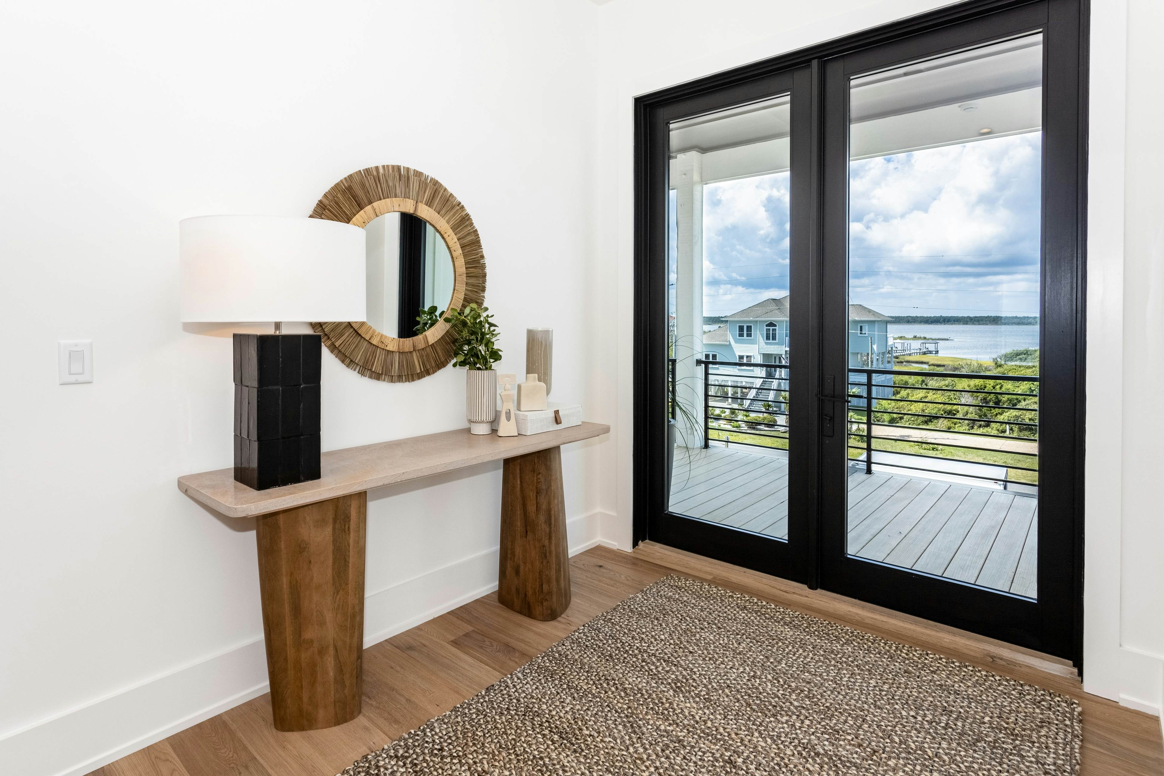 NTB604 White Lotus - Beachfront Edition