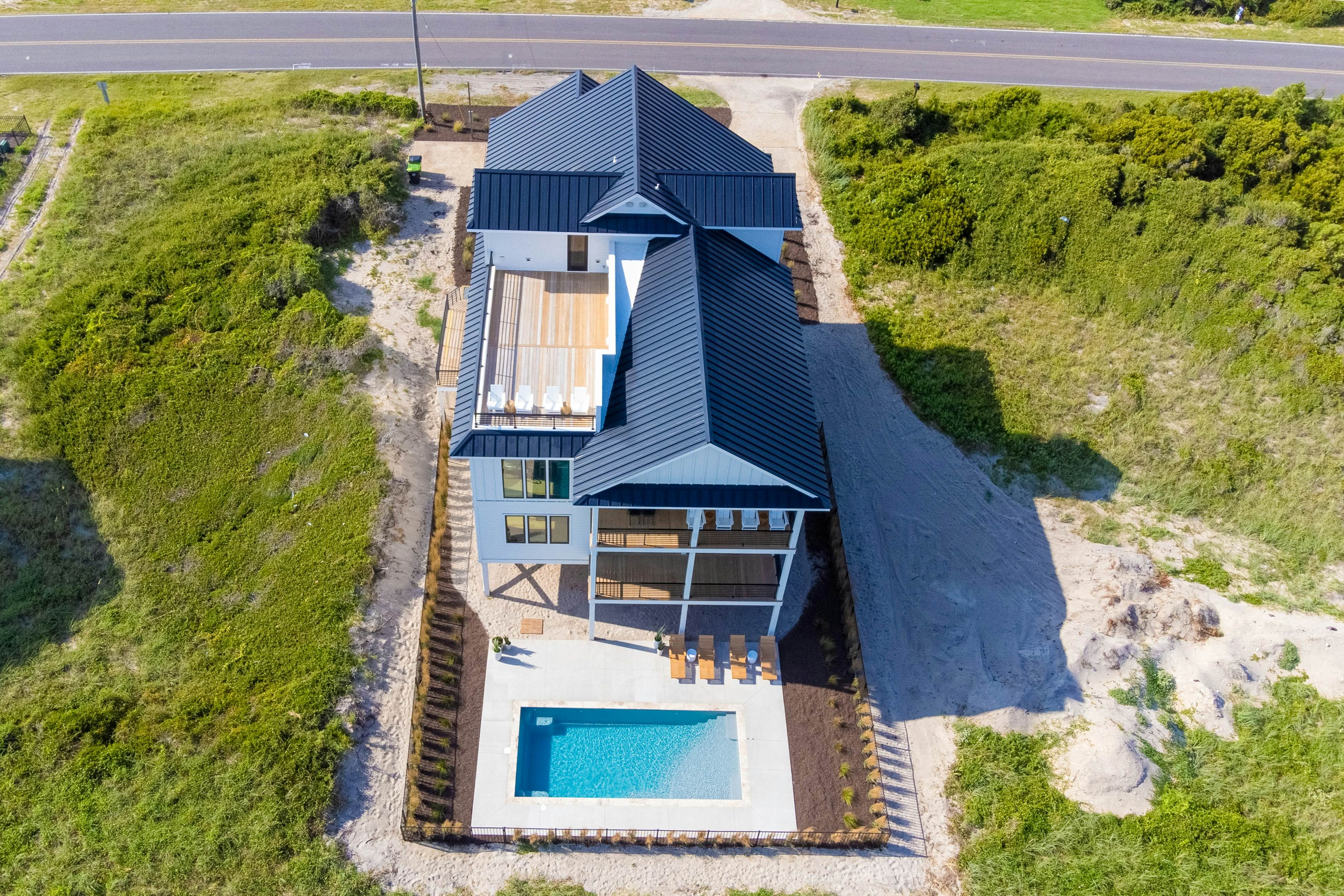 NTB604 White Lotus - Beachfront Edition