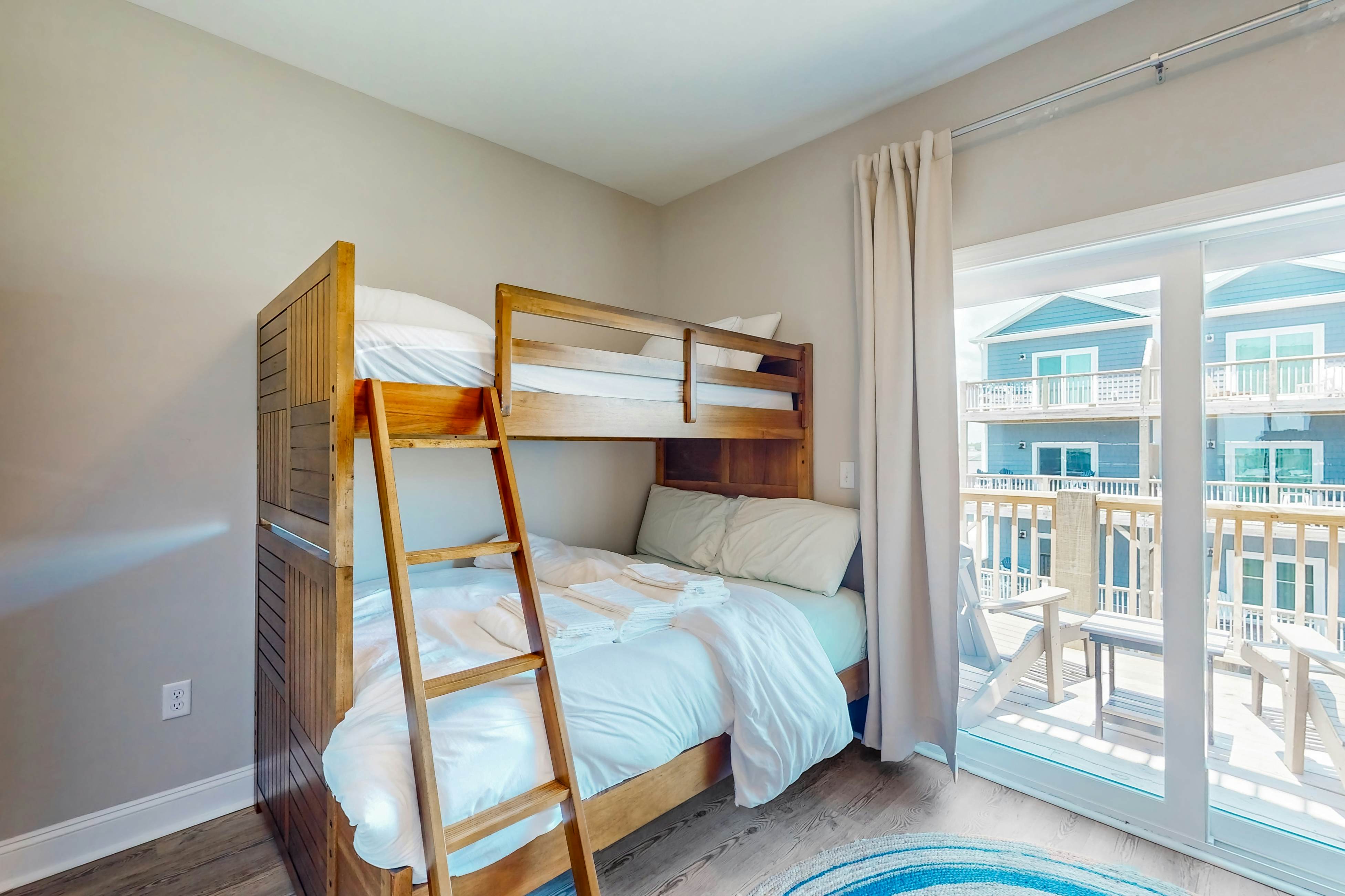 NTB1938 Topsail Serenity