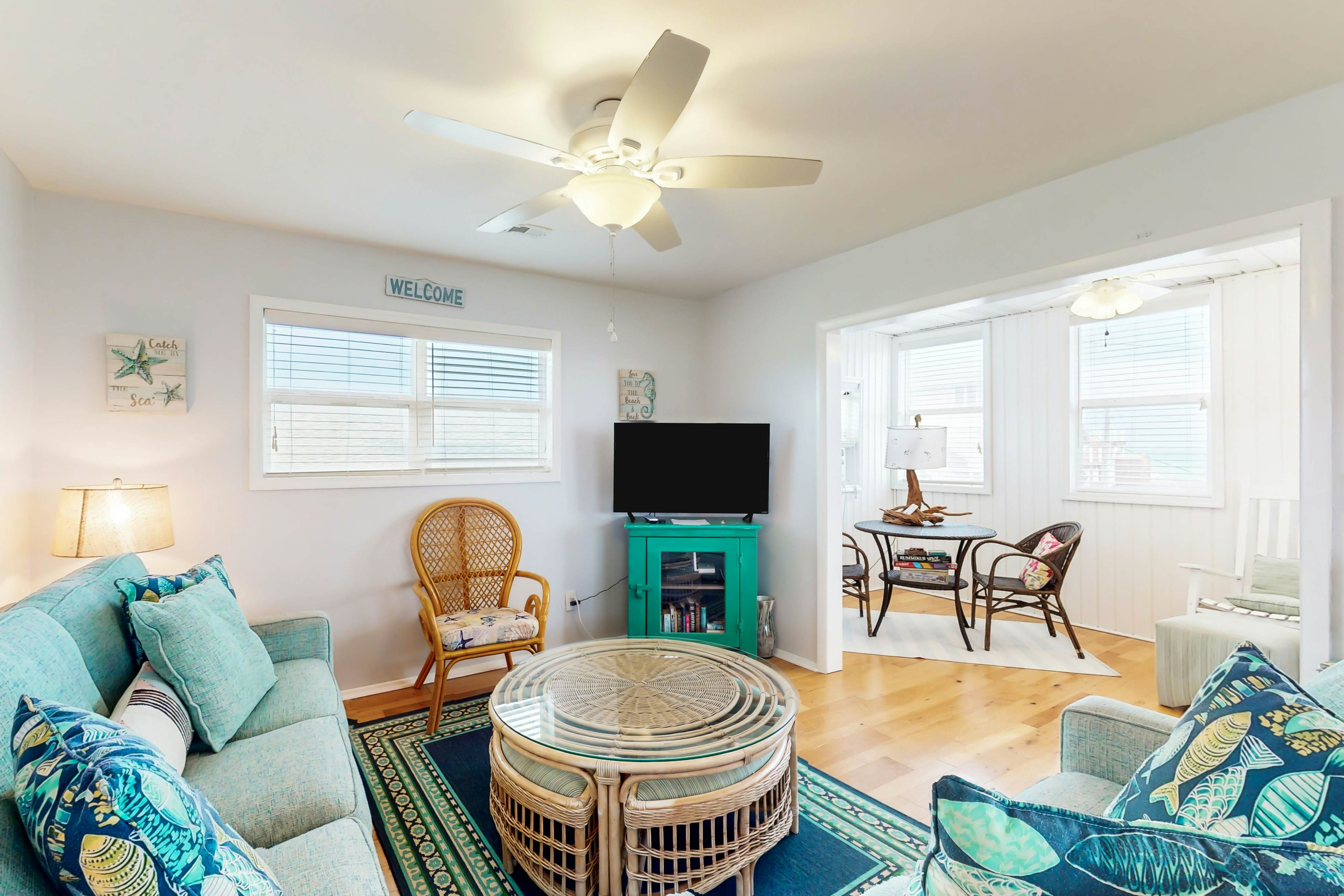 NTB477 Sea View Cottage