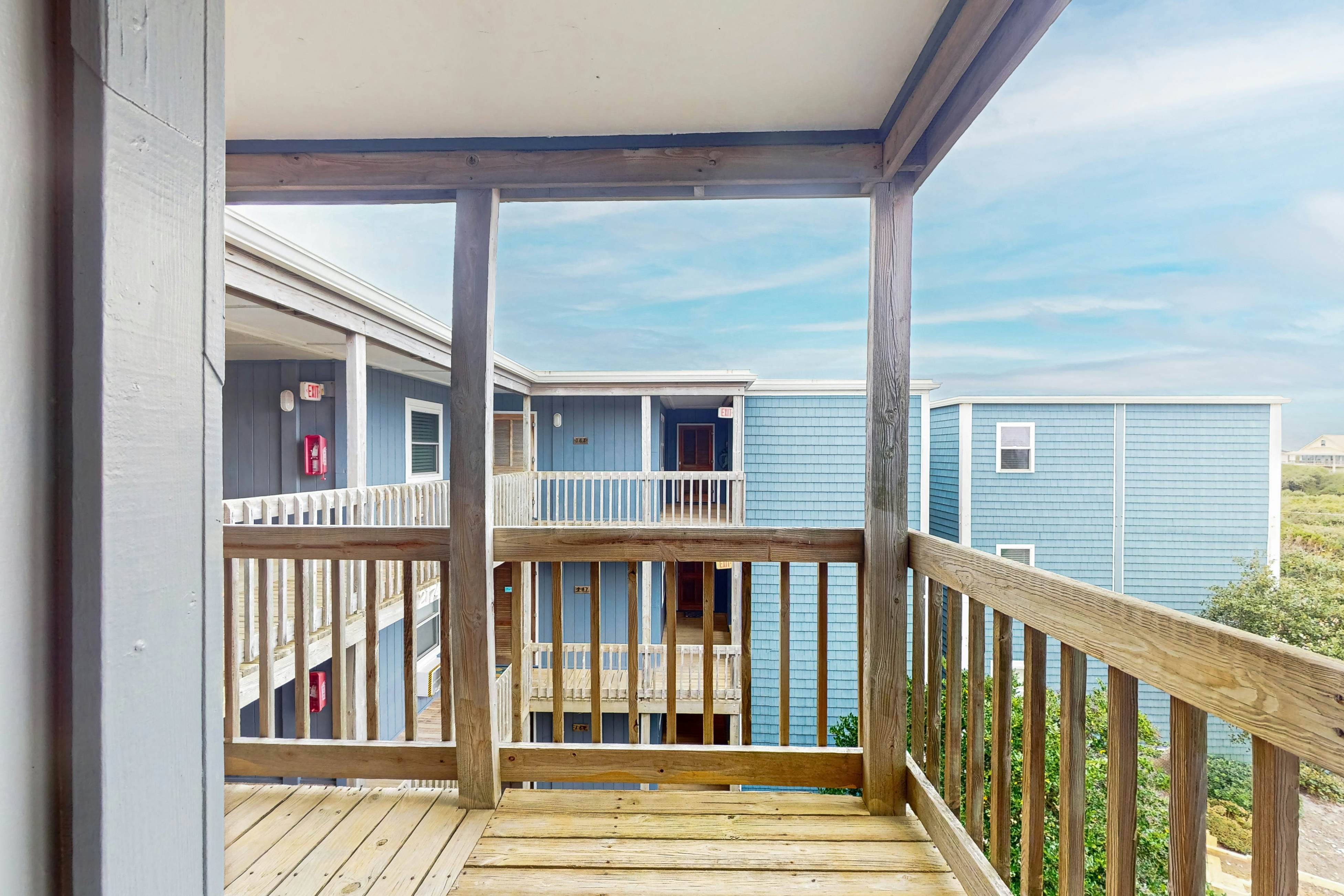 NTBTR385 Let It Beach