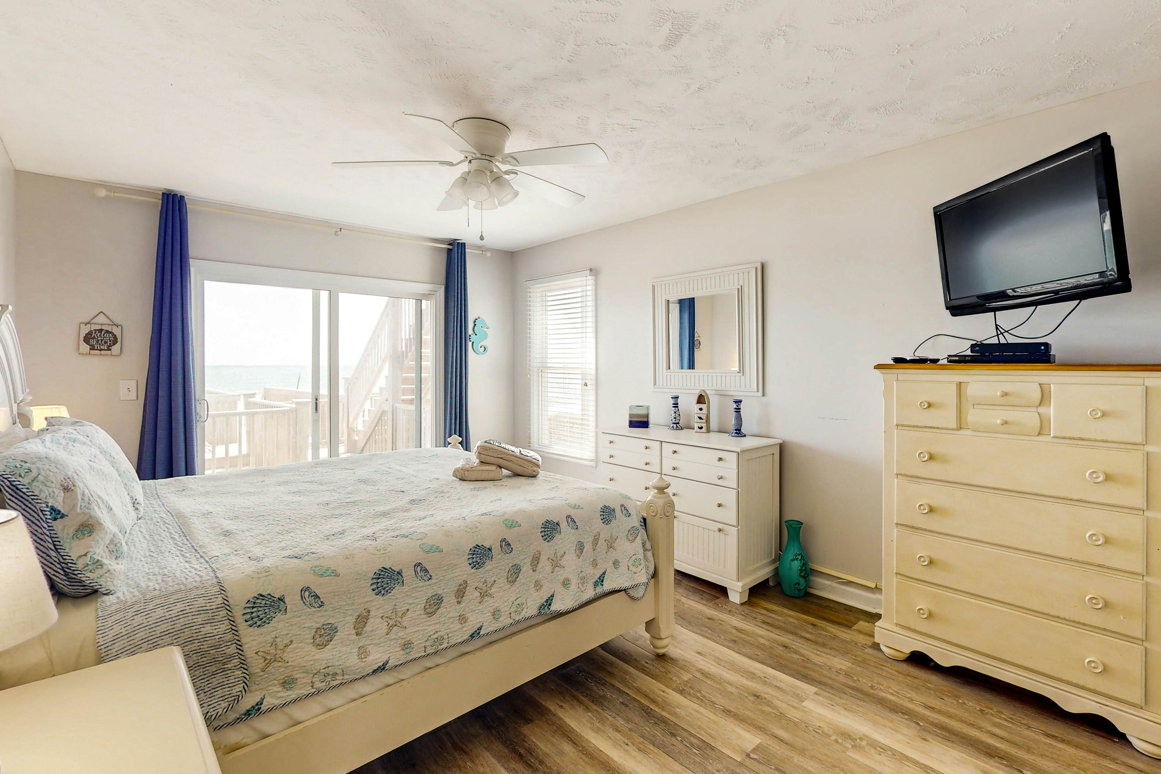 SC726 Sandcastle Sunrise