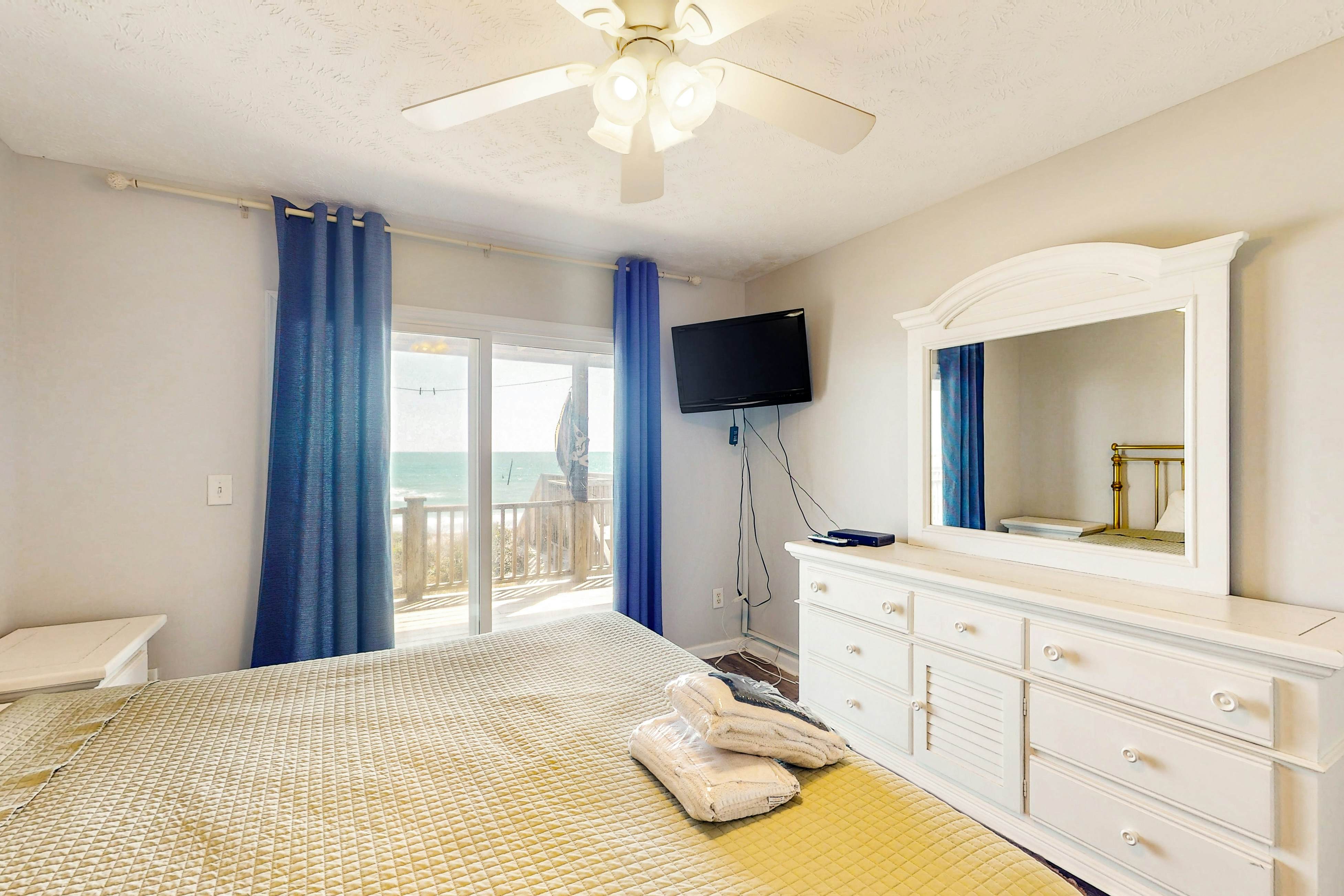 SC726 Sandcastle Sunrise