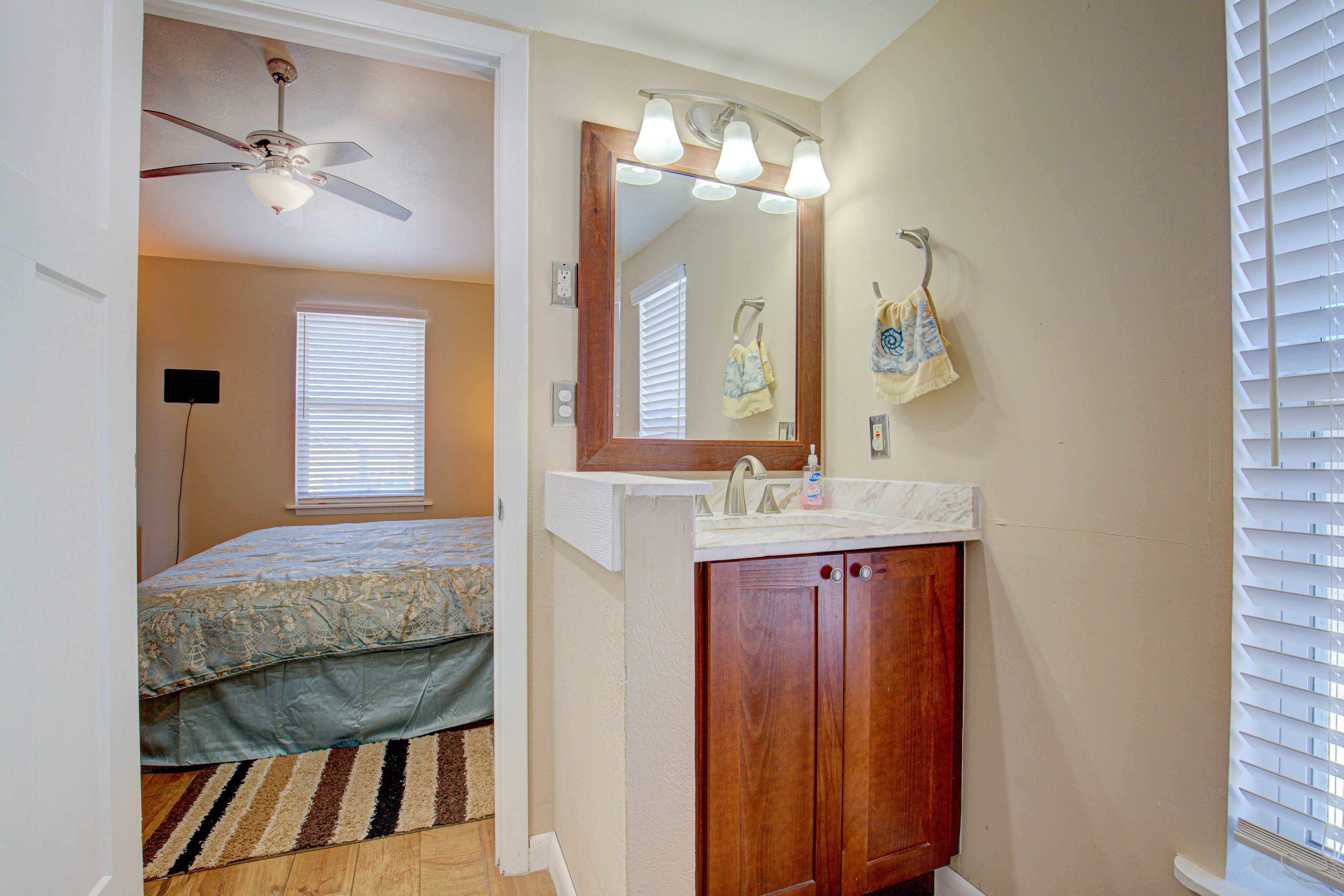 SCSC836 Surf Condo 836