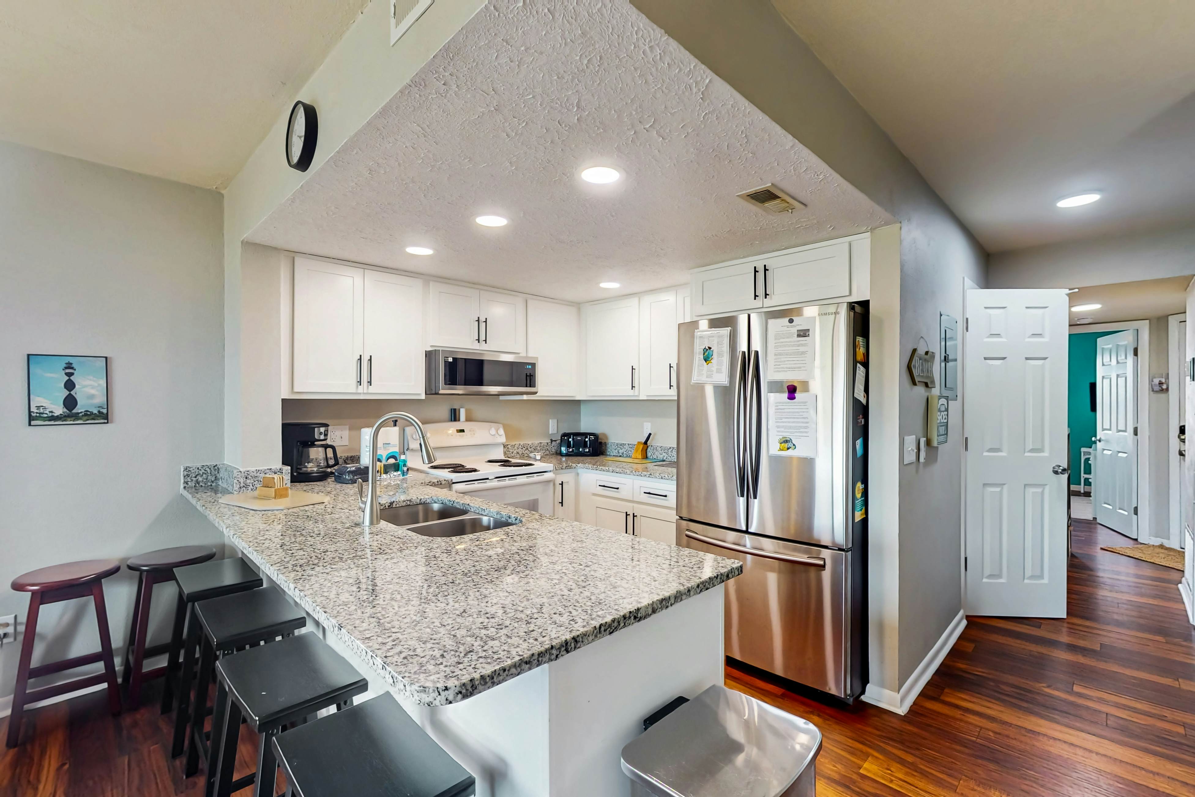 SCSC721 Surf Condo 721 - Beach Nut