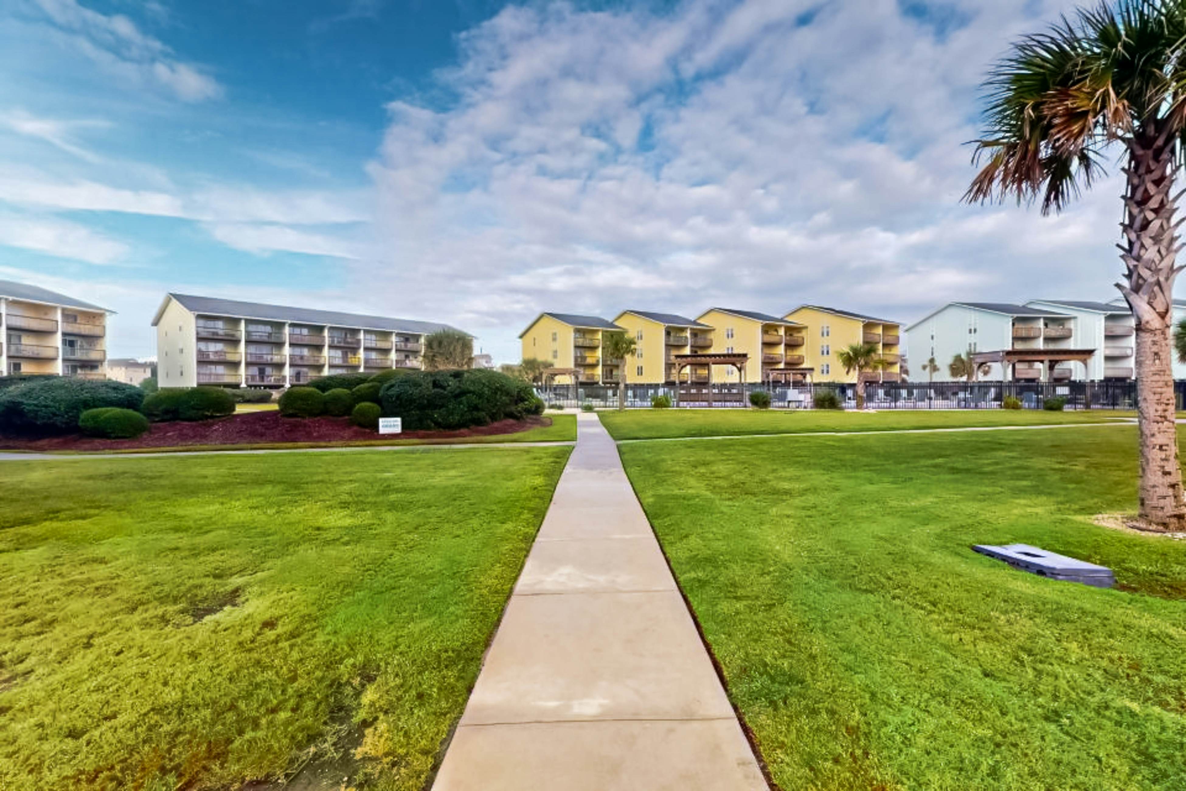 SCSC721 Surf Condo 721 - Beach Nut