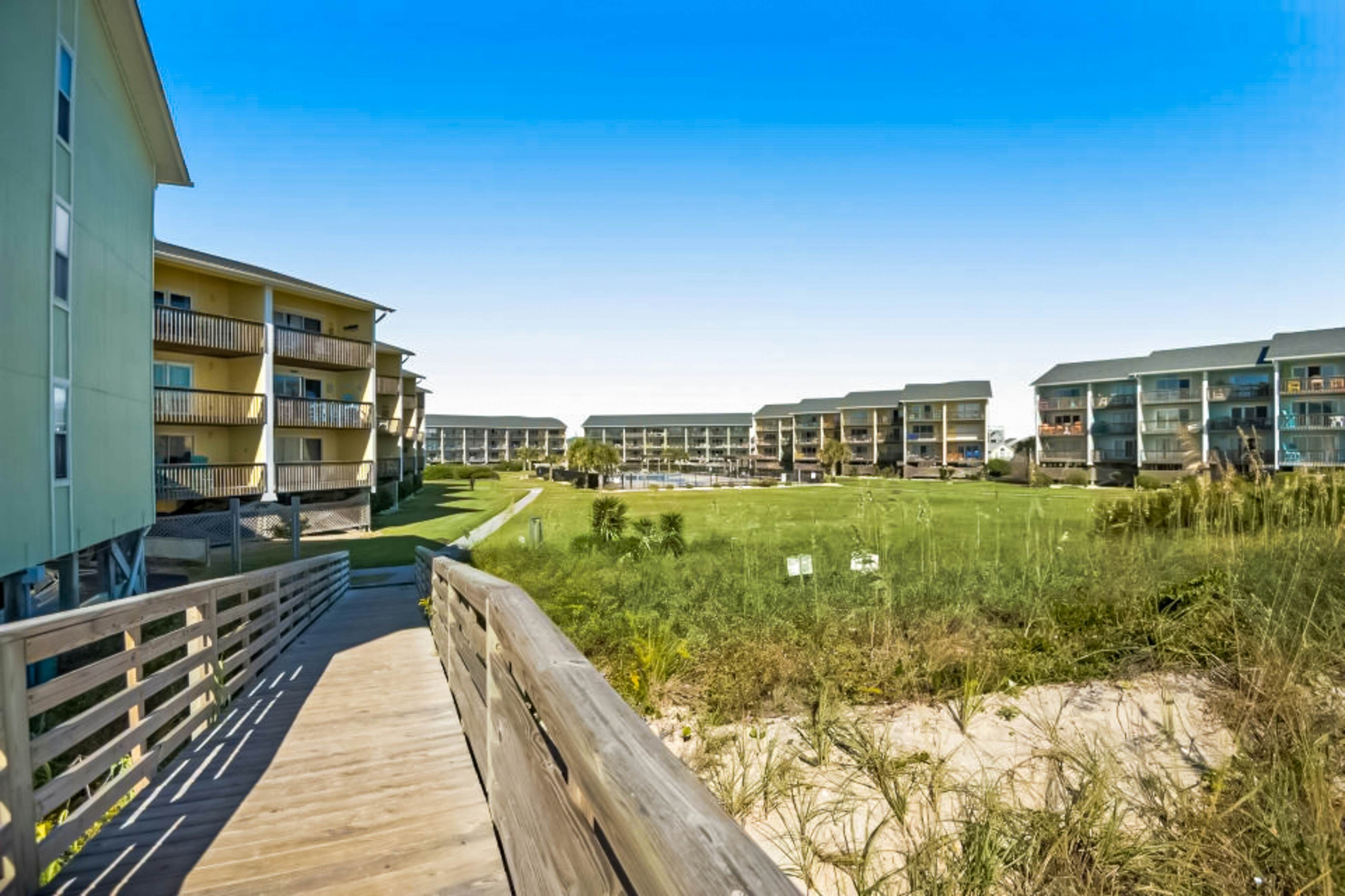 SCSC721 Surf Condo 721 - Beach Nut