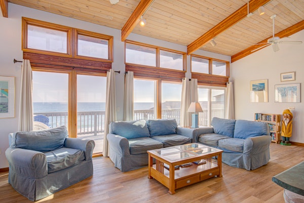 Oceanfront home with beach boardwalk, outdoor shower, decks - dog-friendly