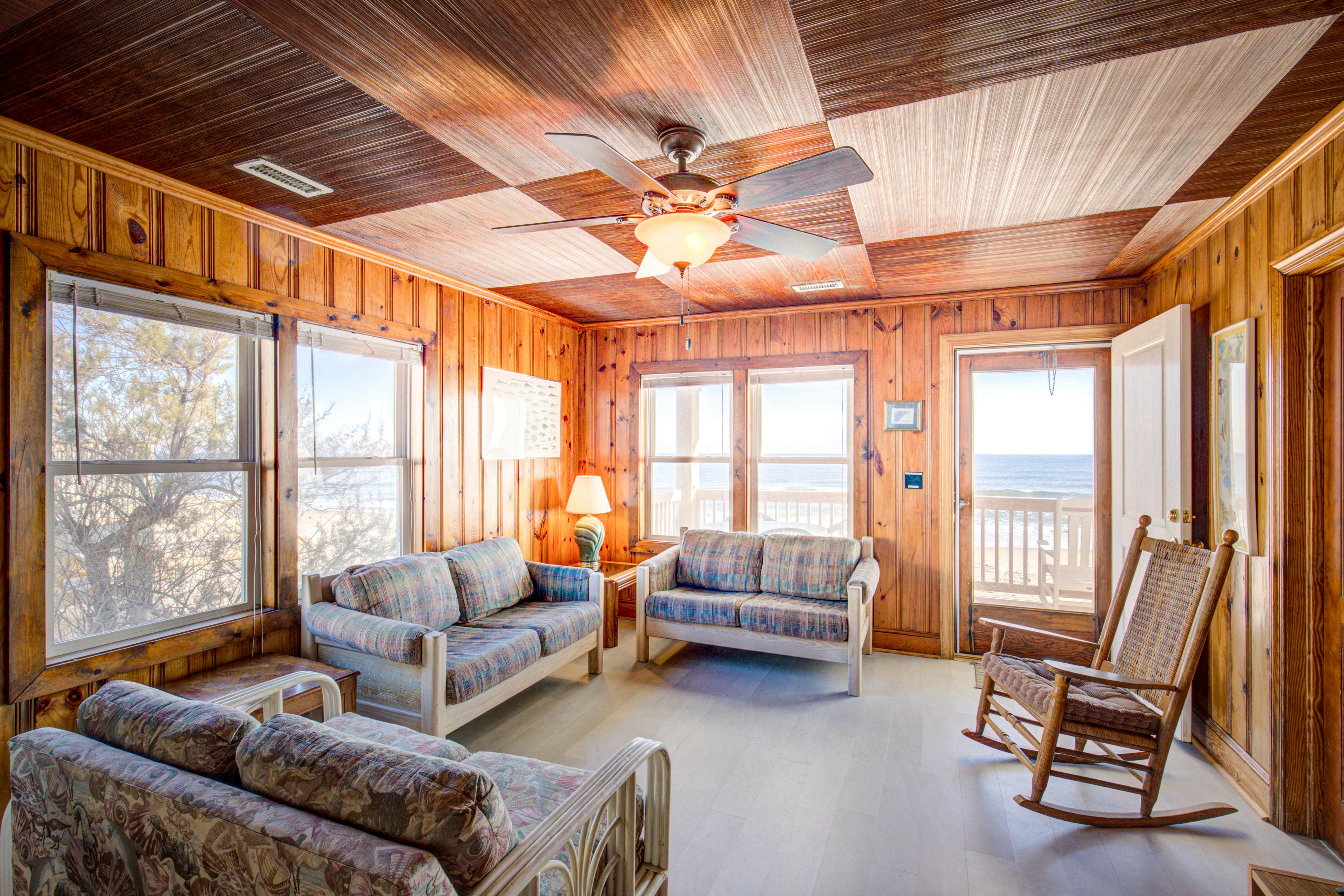 SC1120 Tommy and Dees