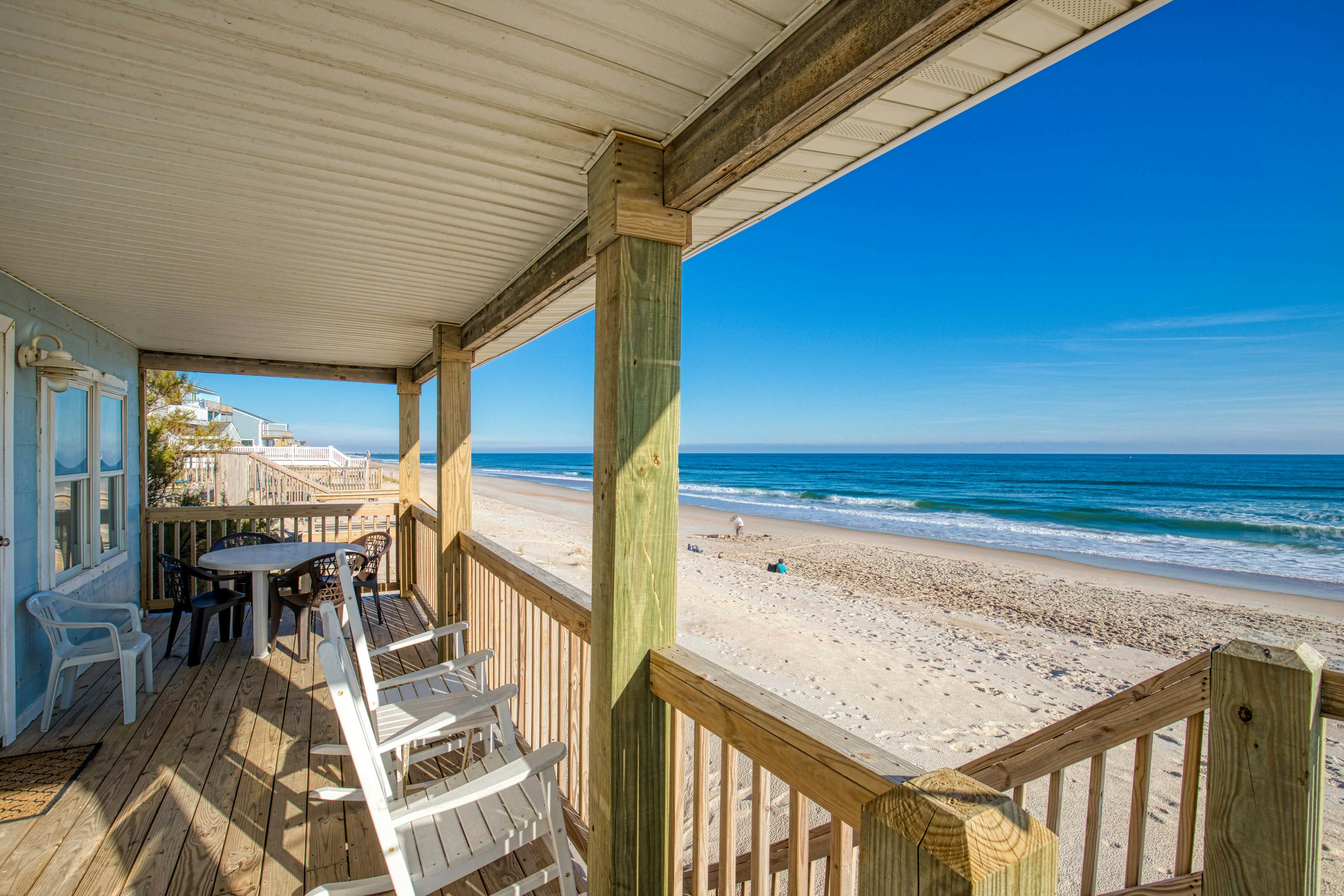 SC1120 Tommy and Dees