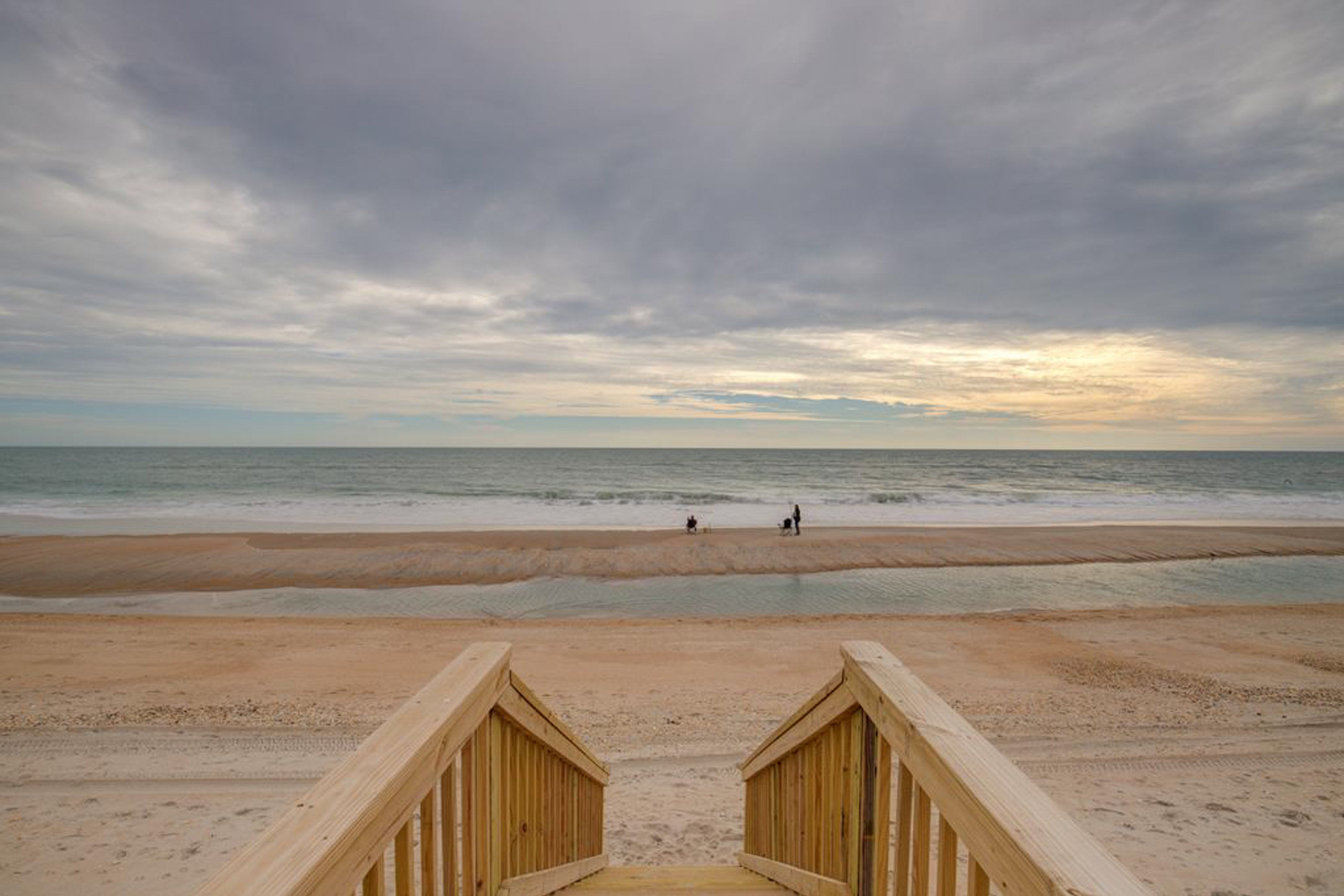 5BR Oceanfront | Balcony | 4 of 5 Oceanfront BR!