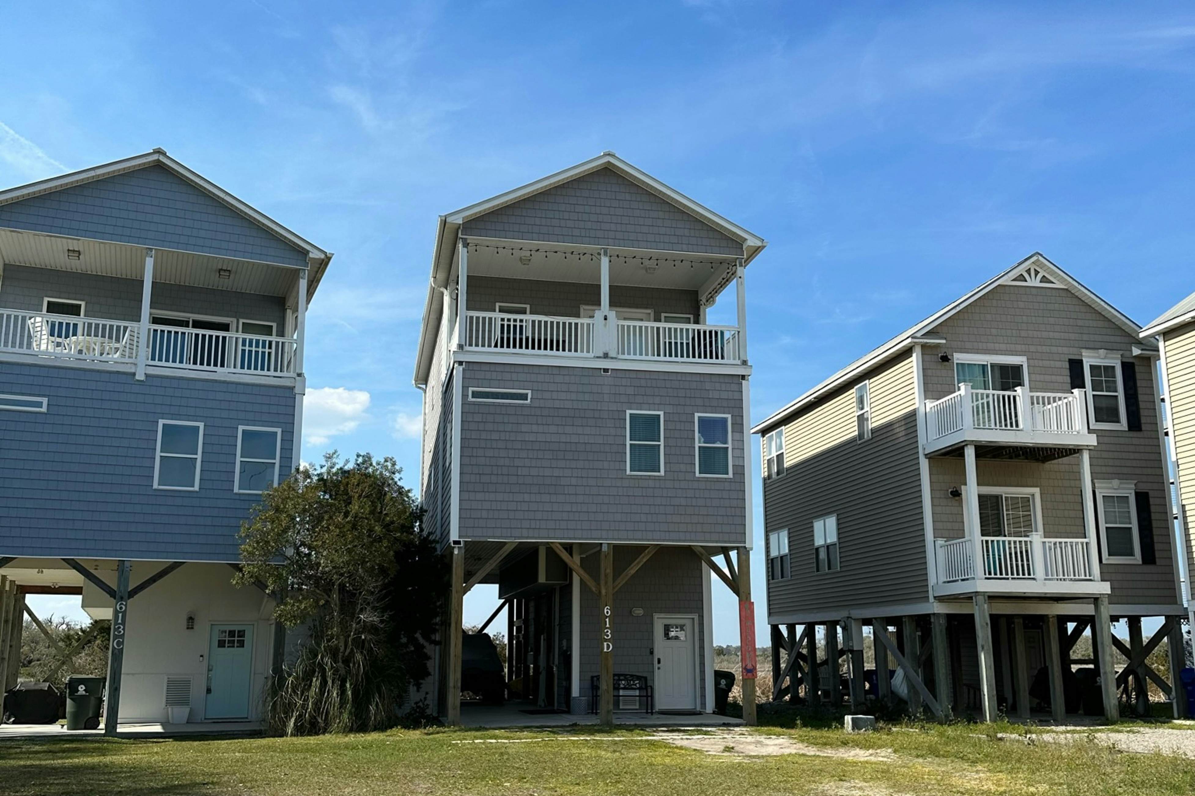 SC613D SeaGlass Cottage