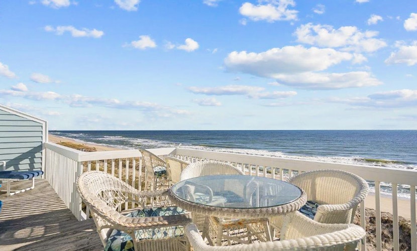 Stunning ocean front condo with shared pool and direct beach access