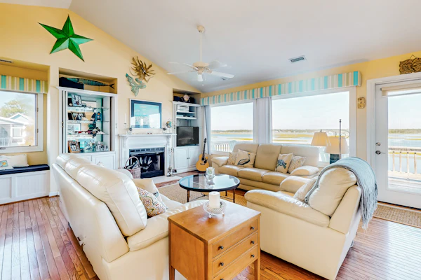 Sound front retreat with easy beach access, sauna and private dock for your boat!