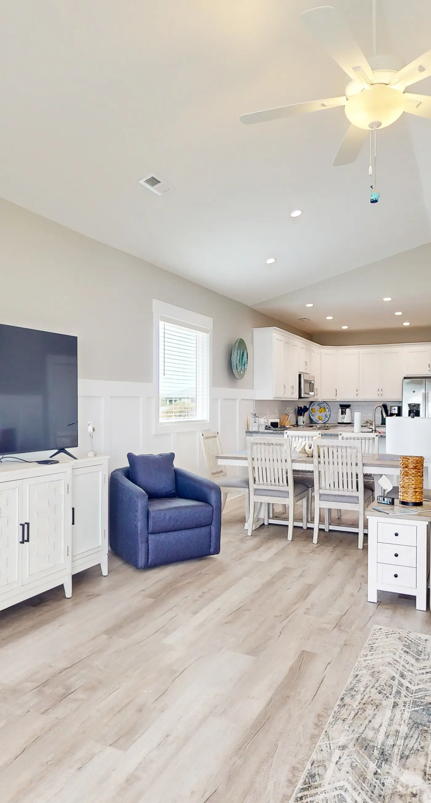 SC1407B The Salty Unicorn