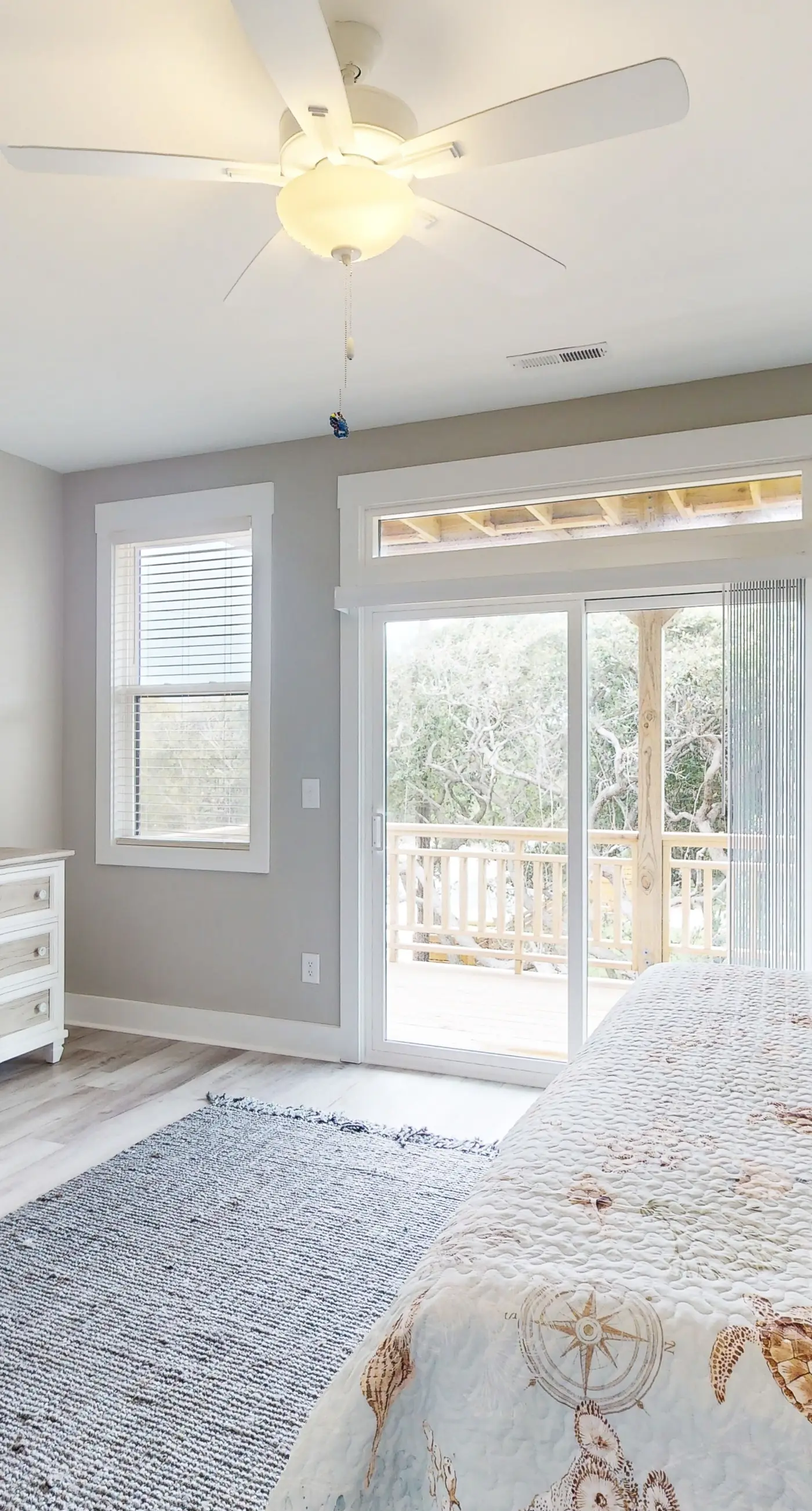 SC1407B The Salty Unicorn