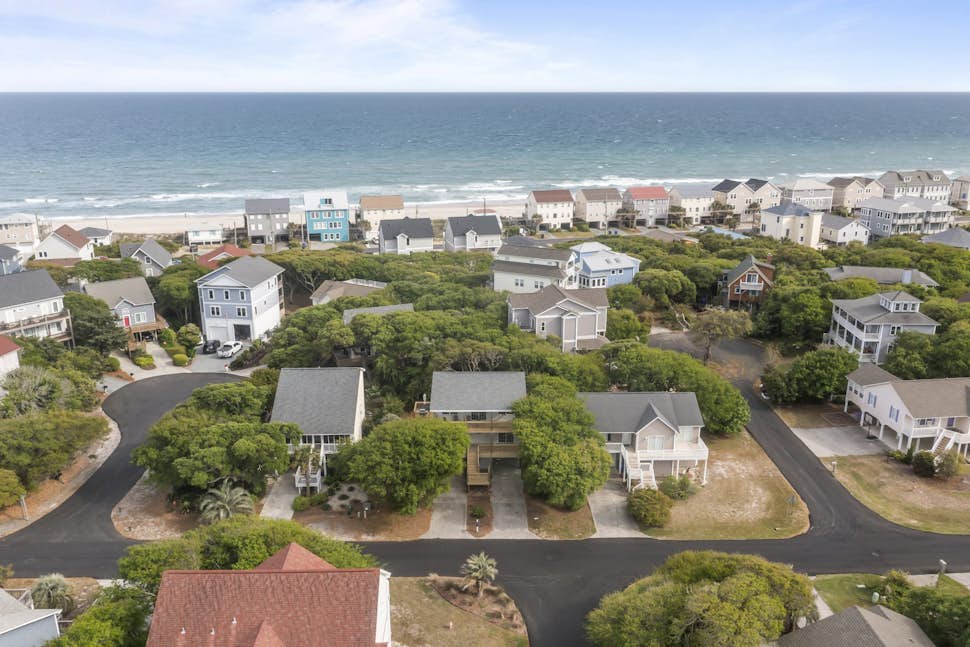SC012 Surf n Turf | 4 Bed Surf City, NC House | Vacasa
