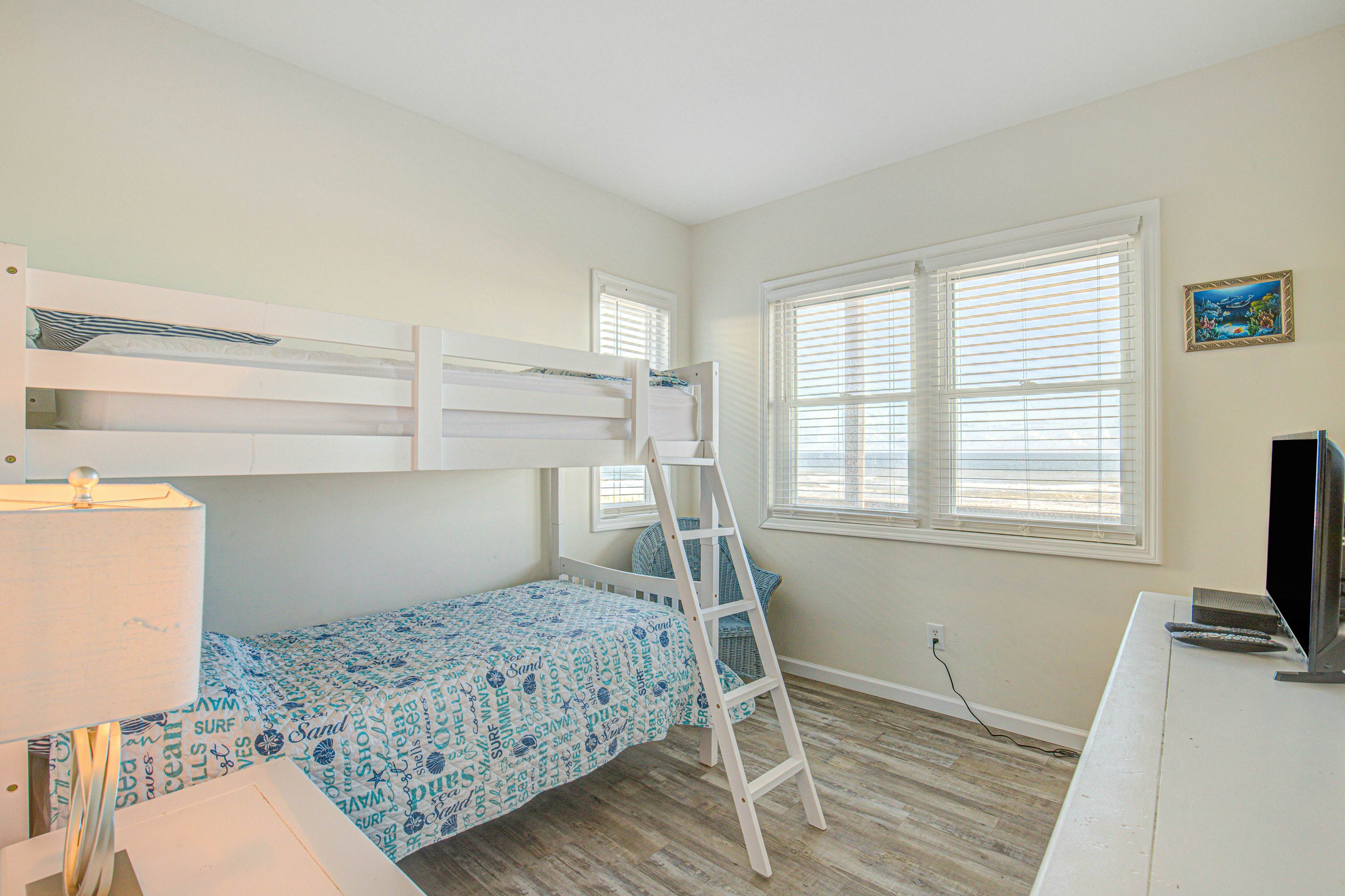 TB715 Avalon - Topsail Beach