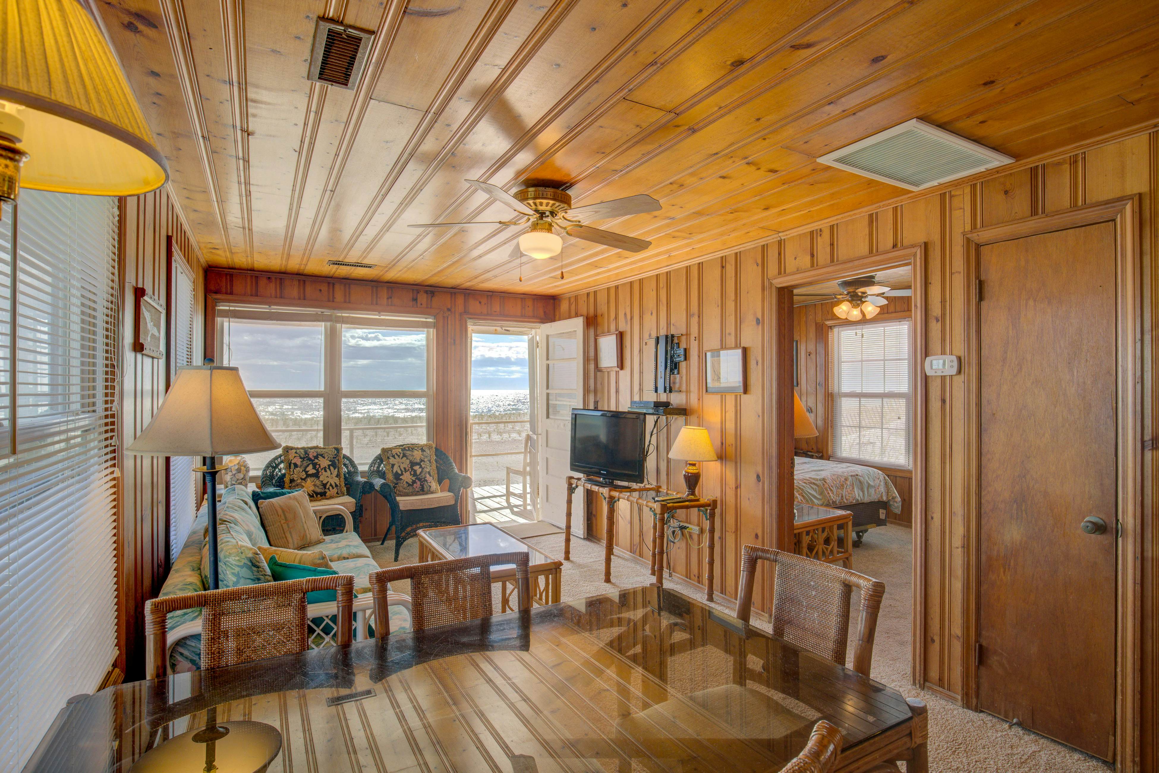 TB1419 Gresham - Topsail Beach