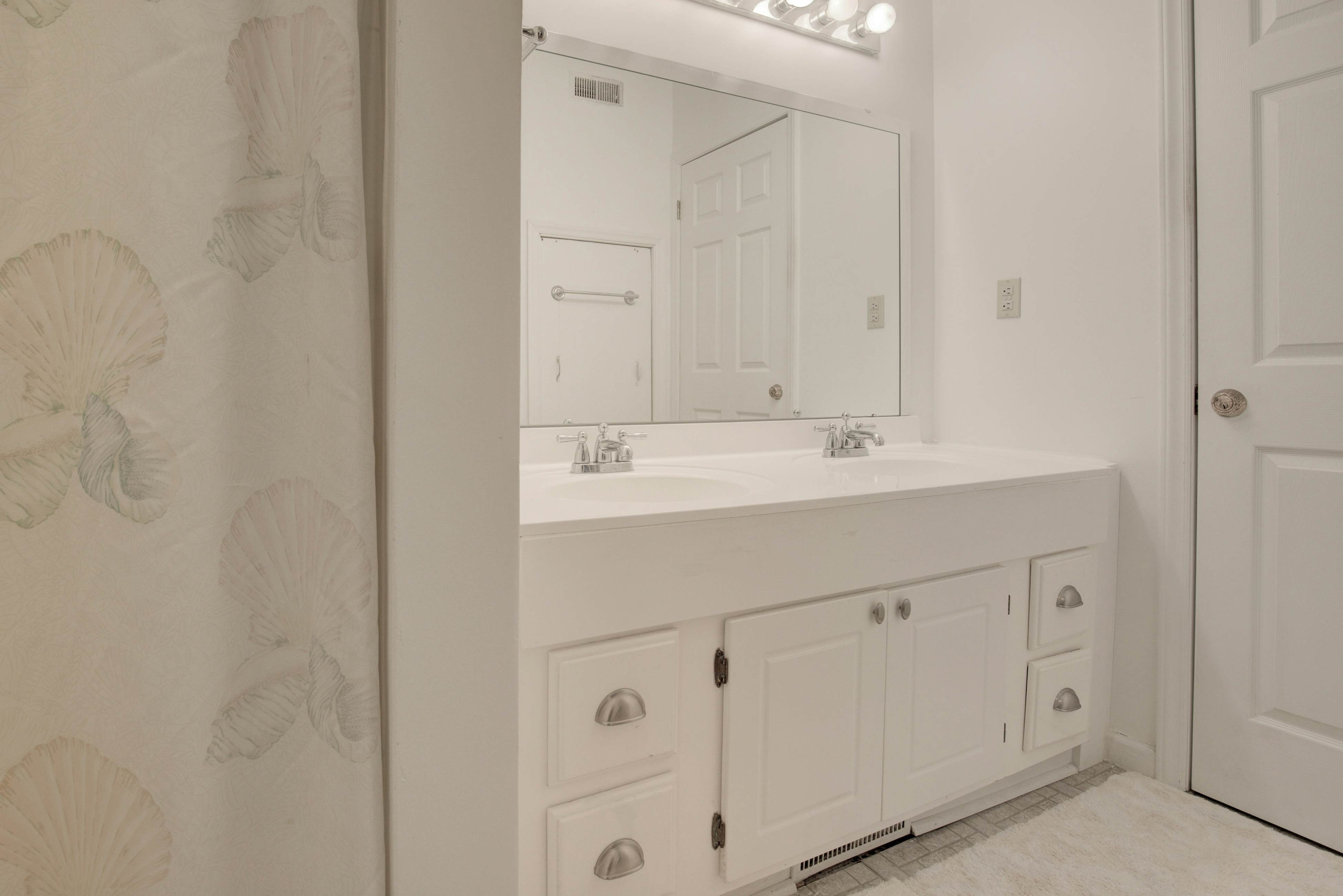 TB1193 Sandy Landing