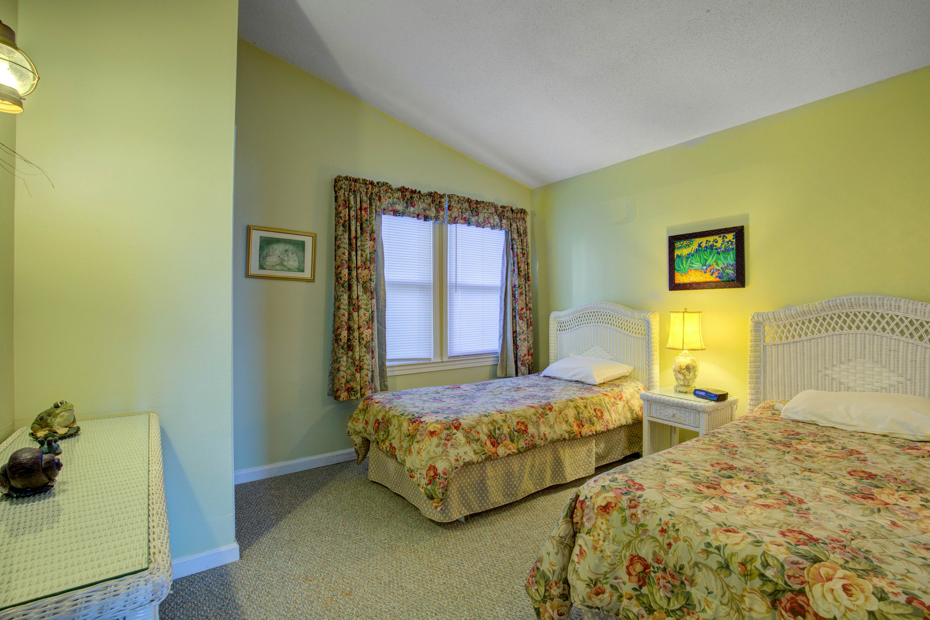 TB1193 Sandy Landing