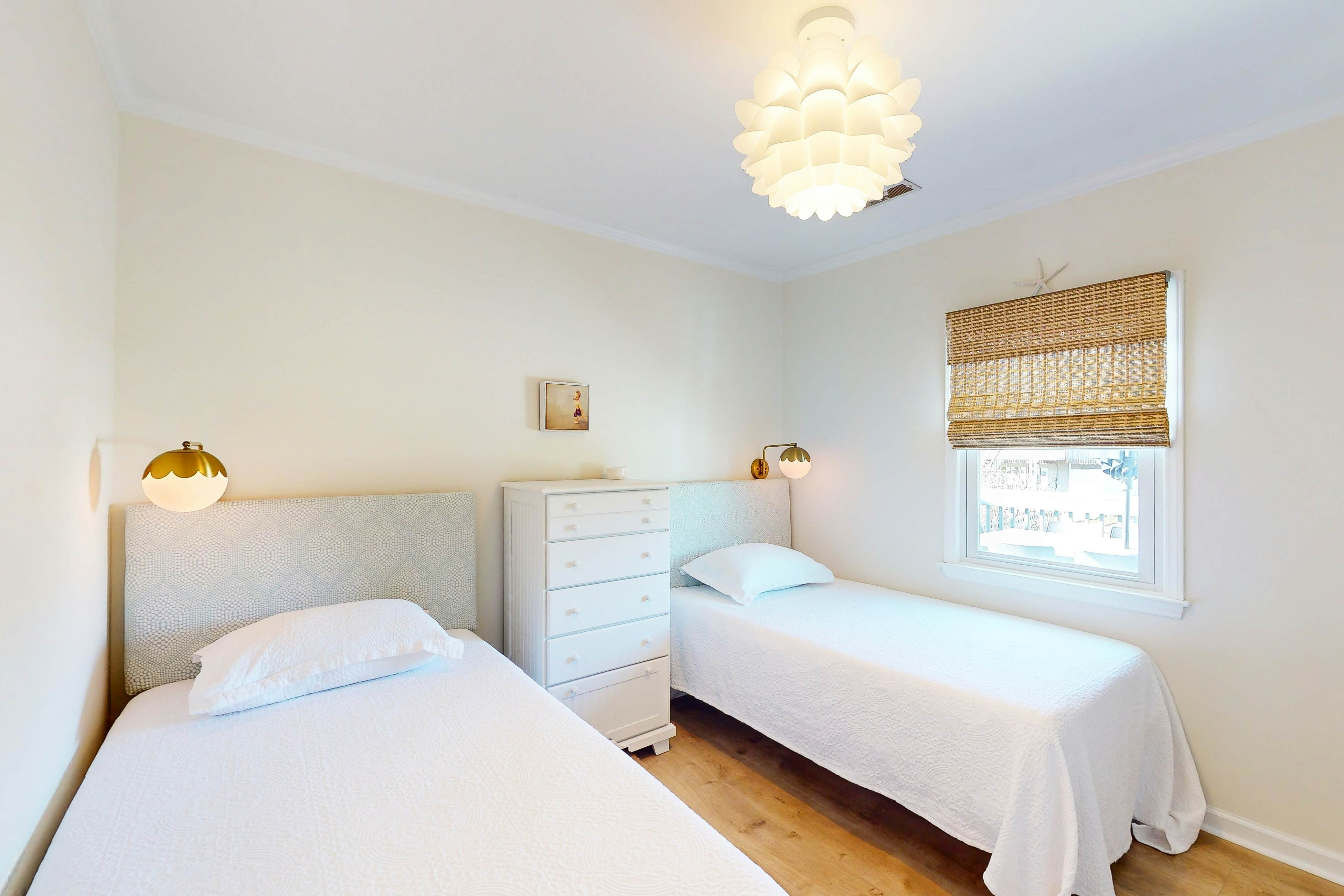 TB1514 The Go Fish Cottage