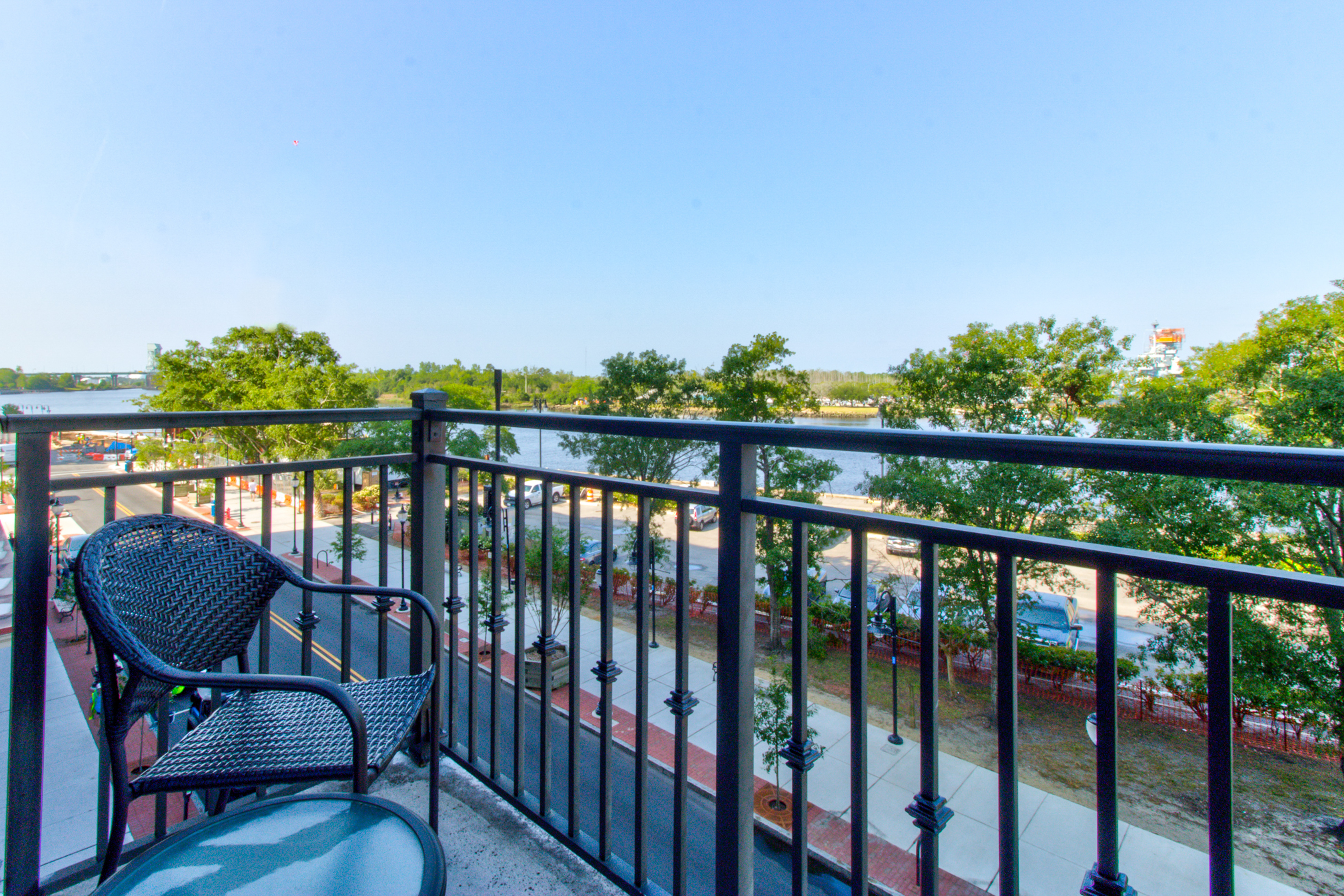 Downtown condo w/balcony view of Cape Fear River & Battleship North Carolina