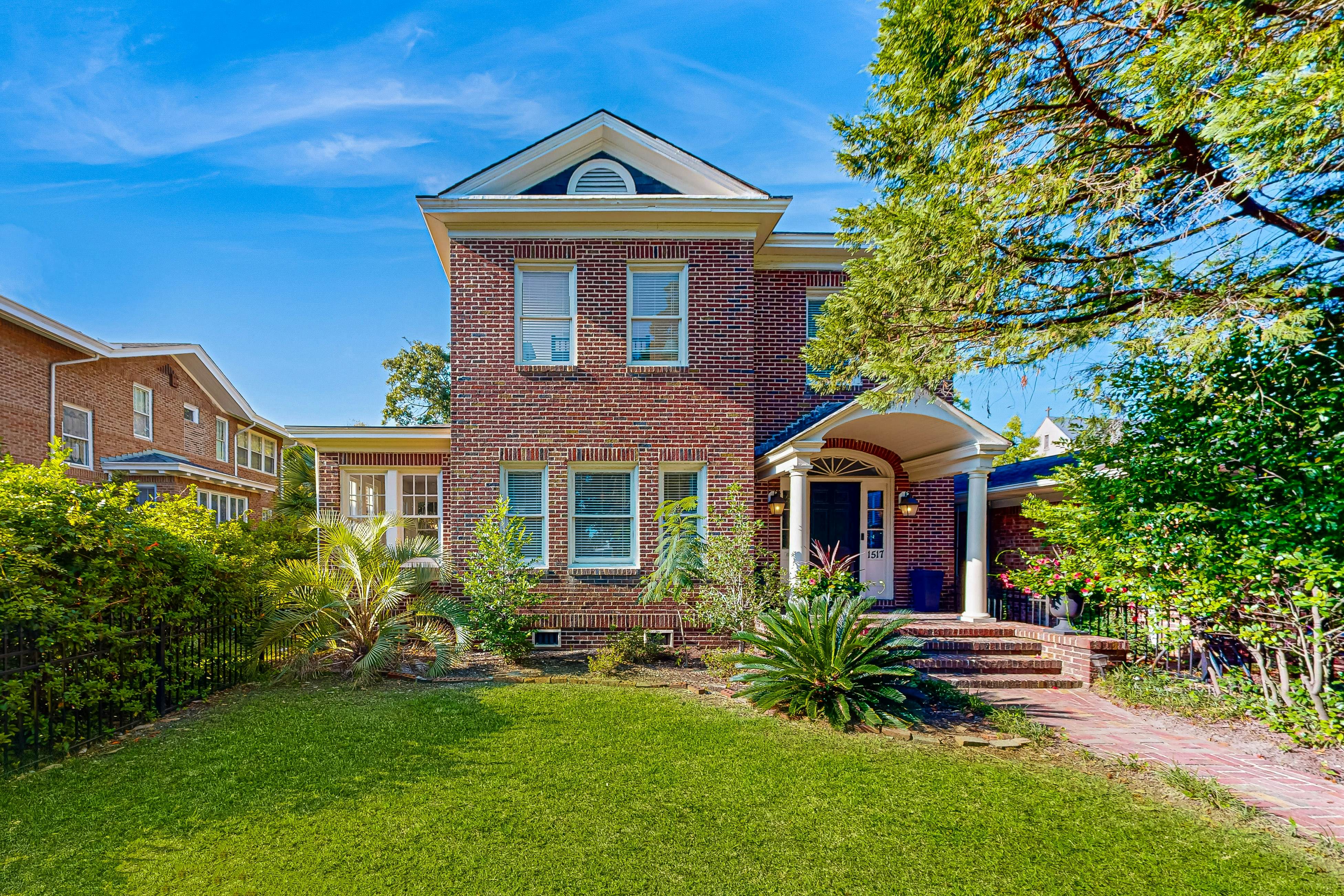 WI47 Historic Charmer