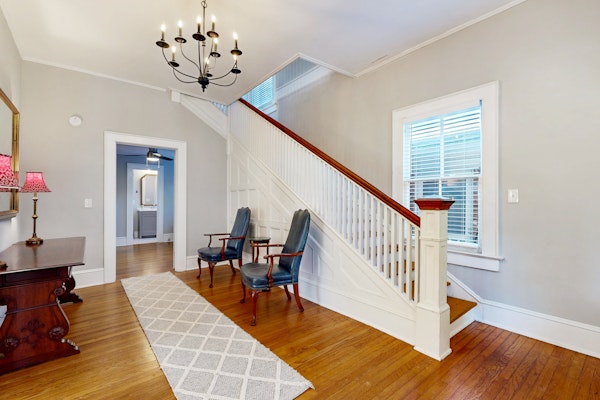 Historic, updated home near downtown with private yard, WiFi, & AC