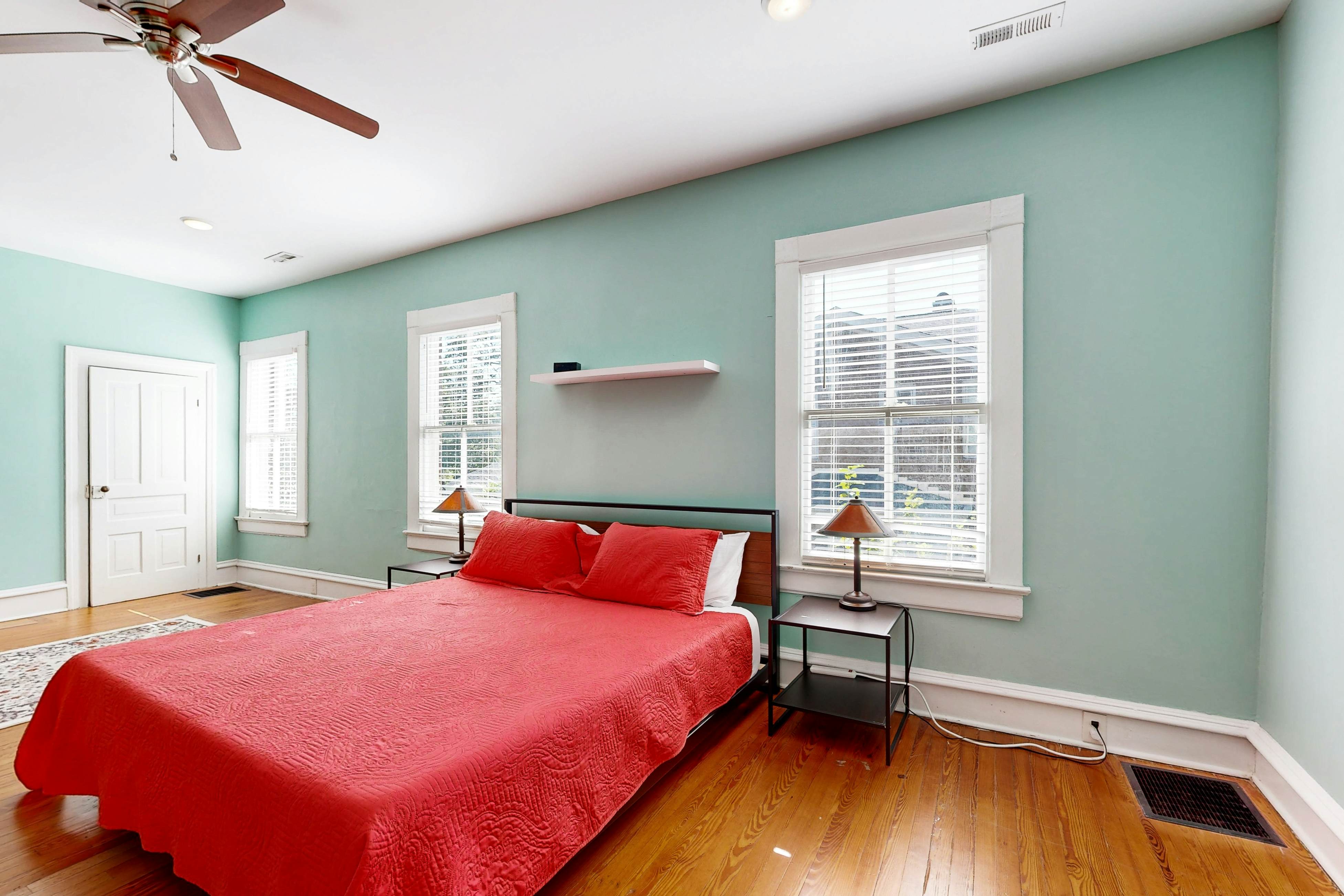 WI47 Historic Charmer