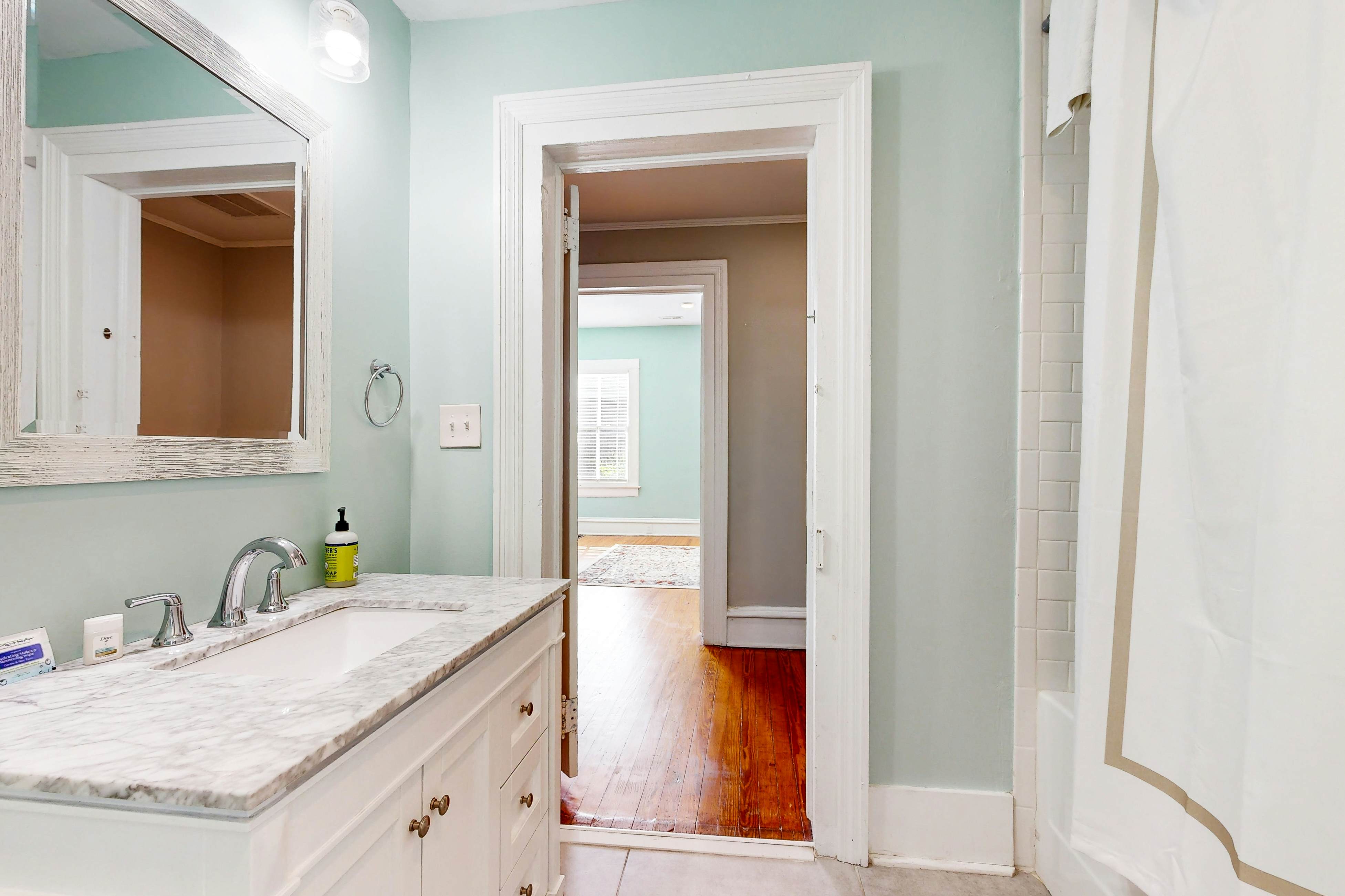 WI47 Historic Charmer