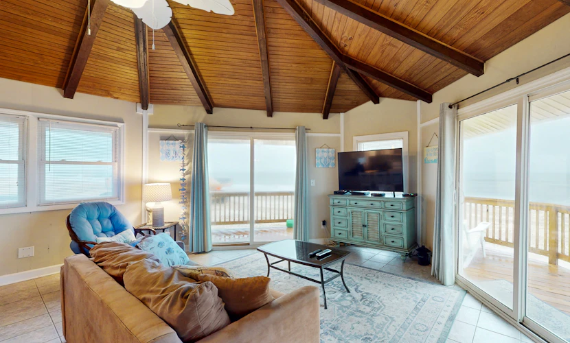 Dog-friendly beachfront home with beach access, ocean views