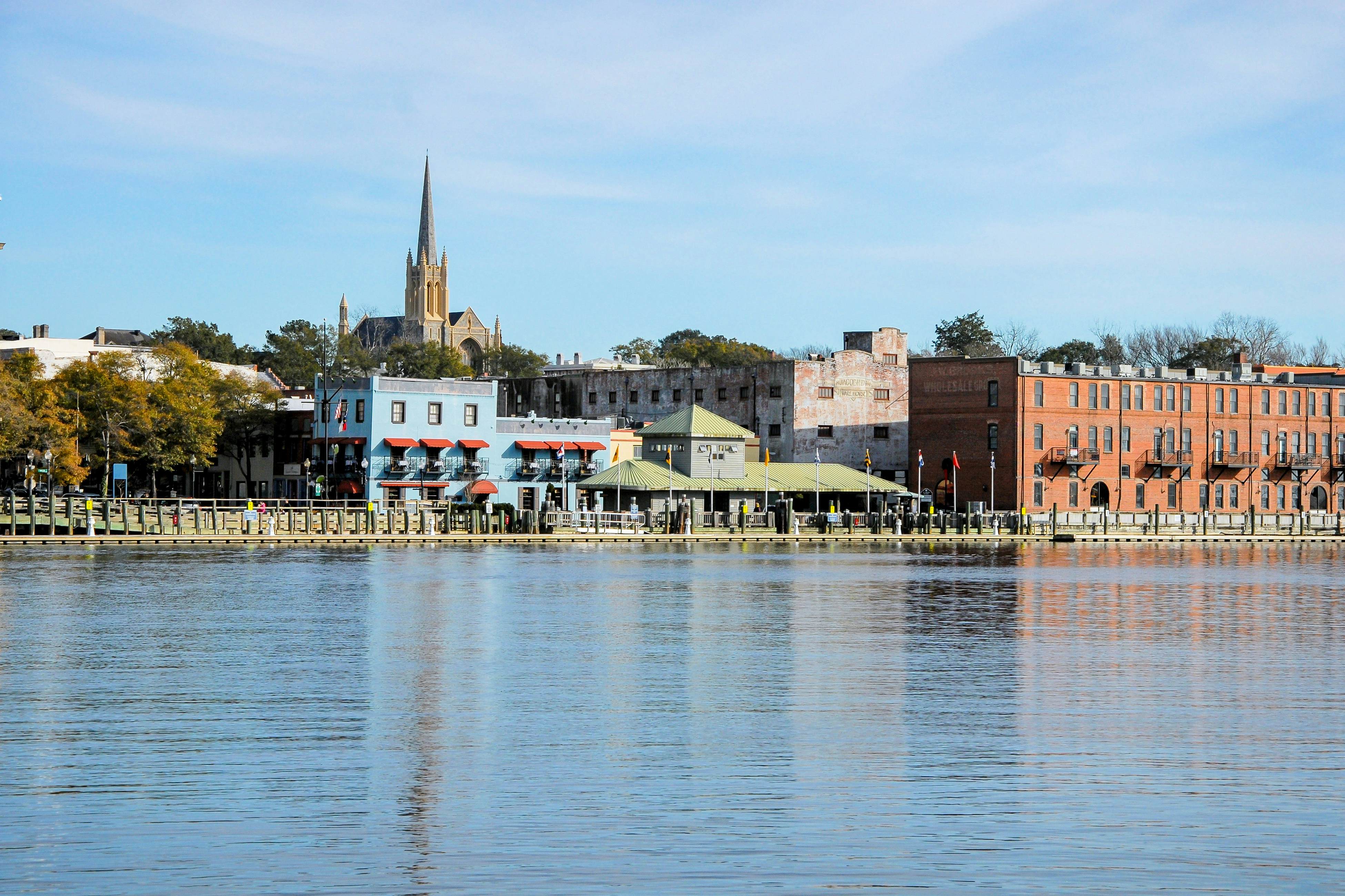 CB05 Cozy Carolina Beach Condo