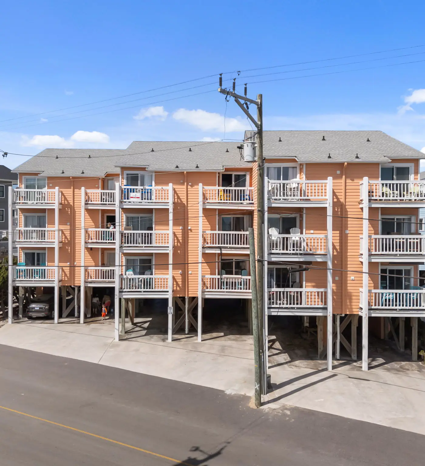 CB05 Cozy Carolina Beach Condo