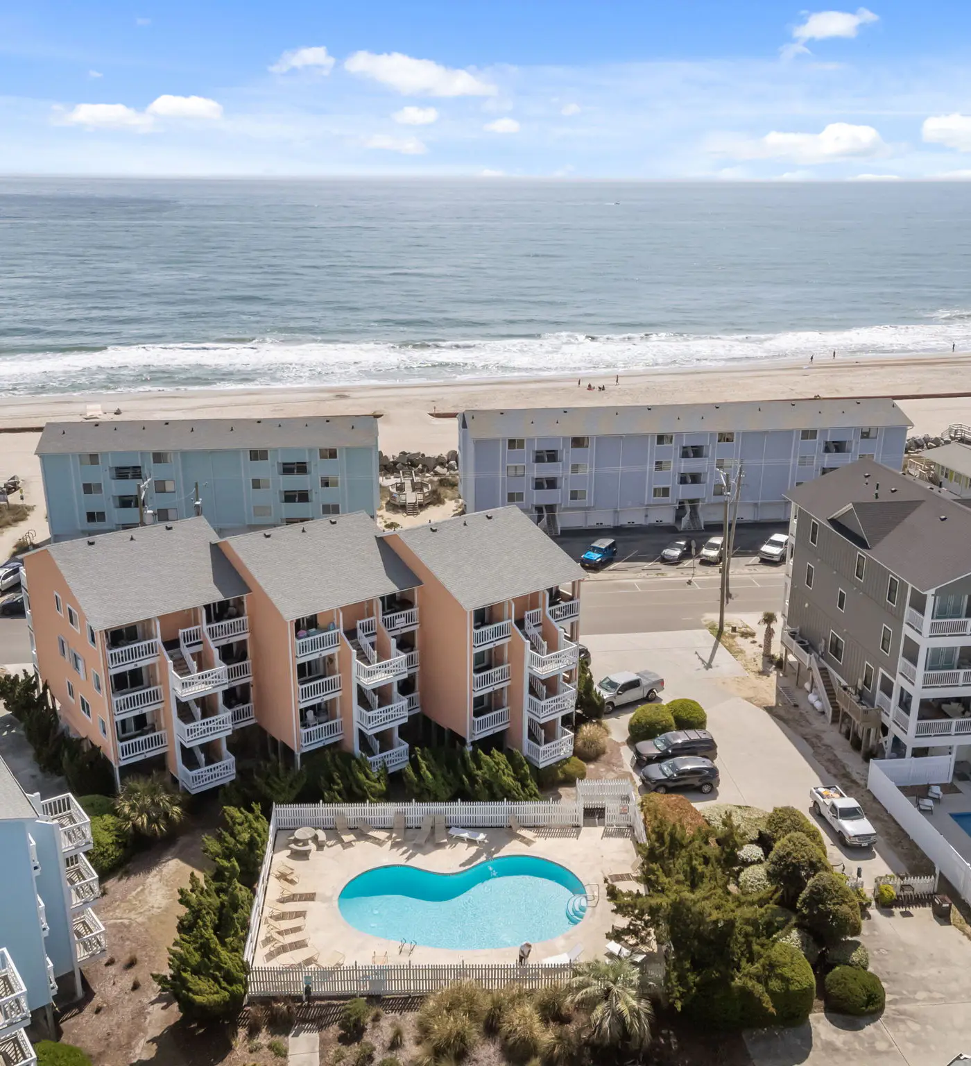 CB05 Cozy Carolina Beach Condo