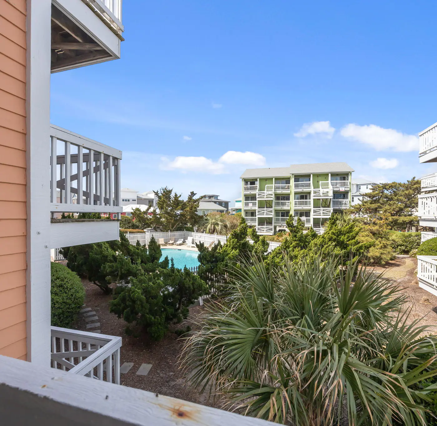 CB05 Cozy Carolina Beach Condo