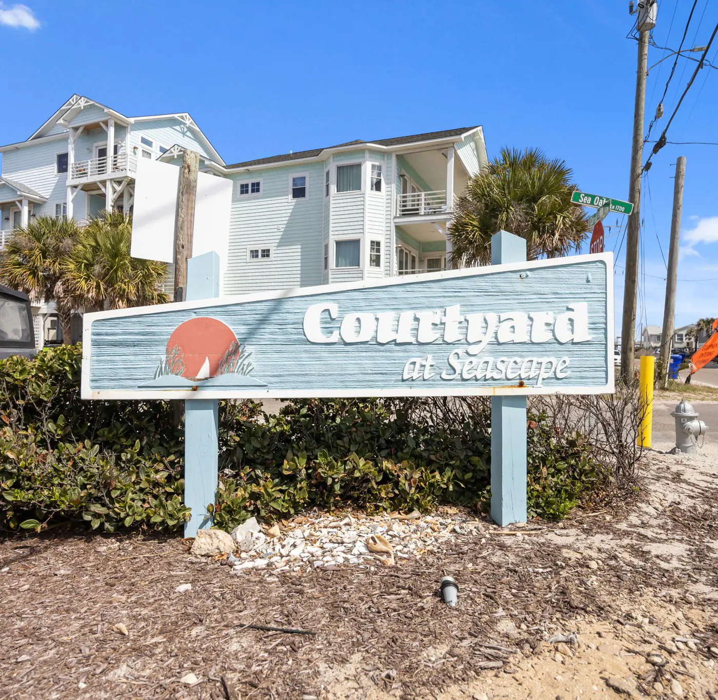 CB05 Cozy Carolina Beach Condo