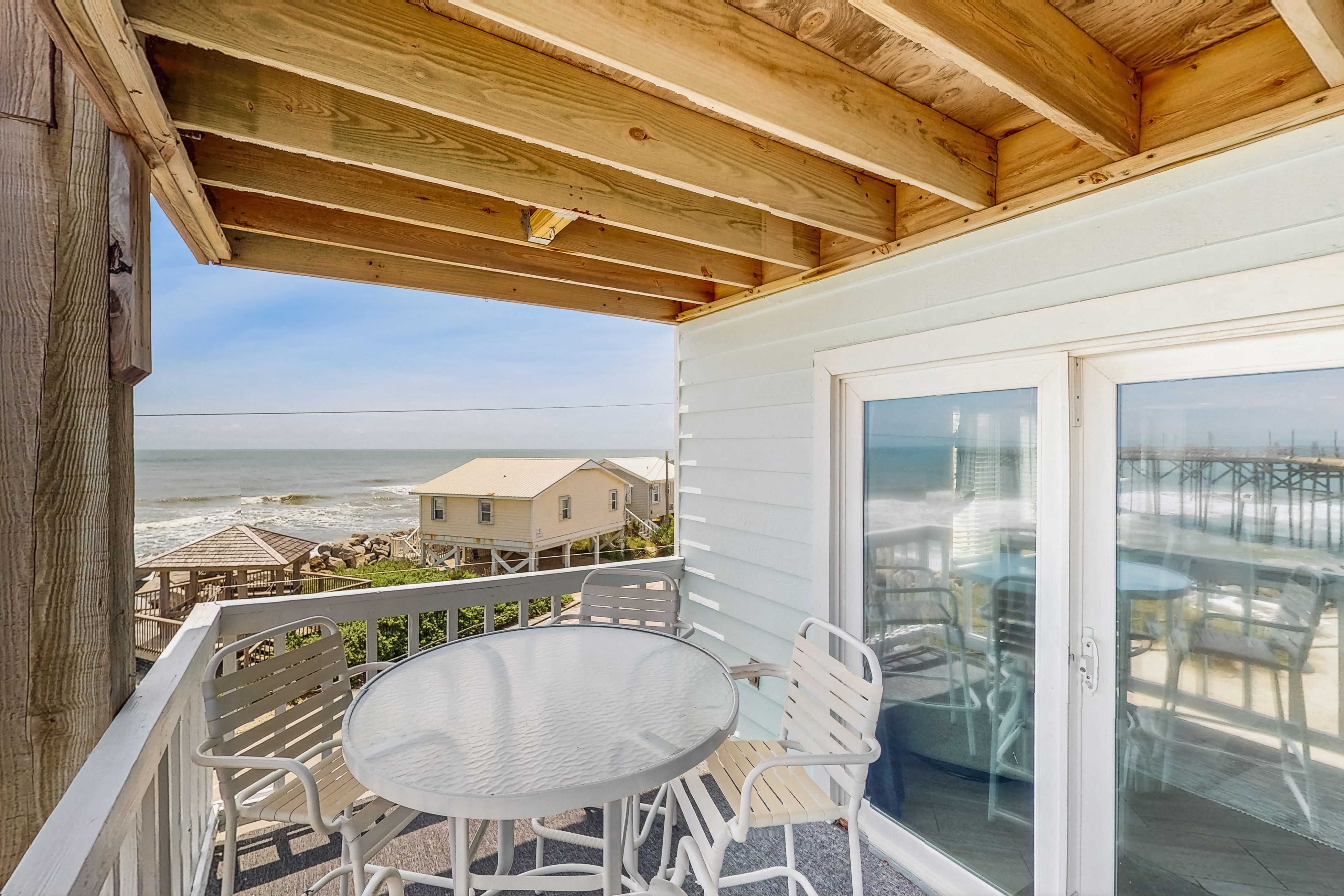 Dreamy oceanfront escape near the pier with close beach access