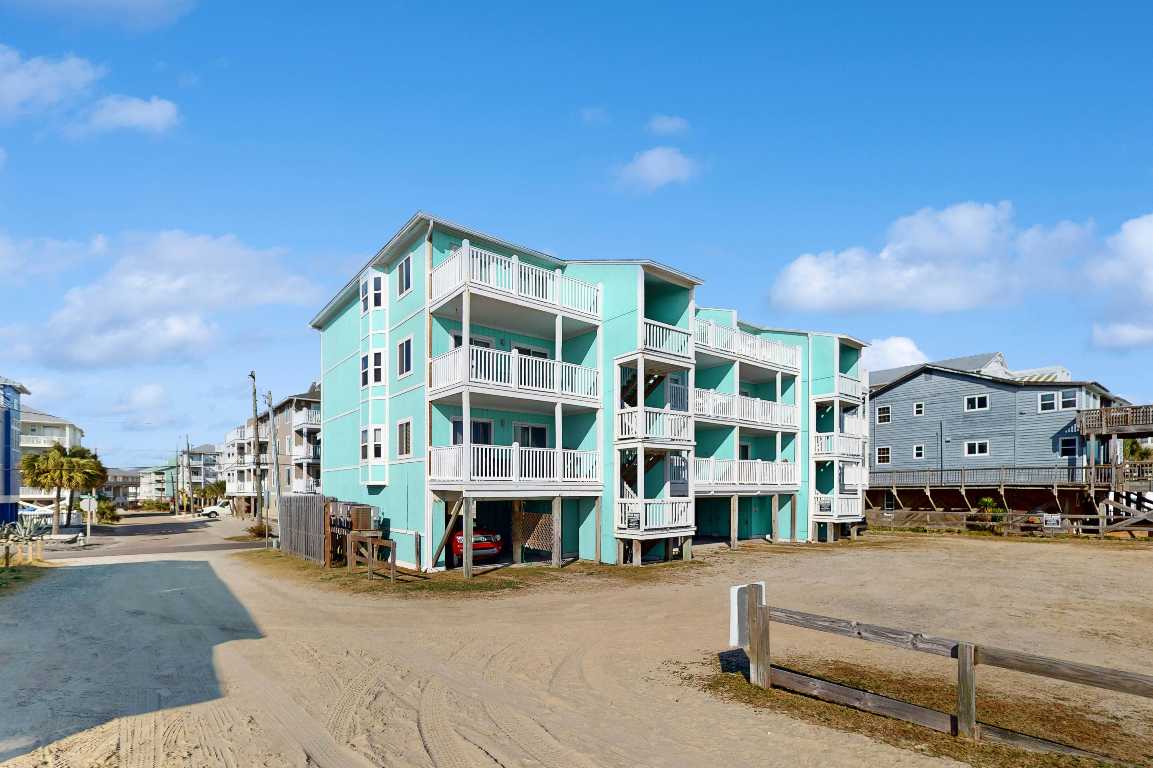 CB79 Carolina Beachfront Beauty