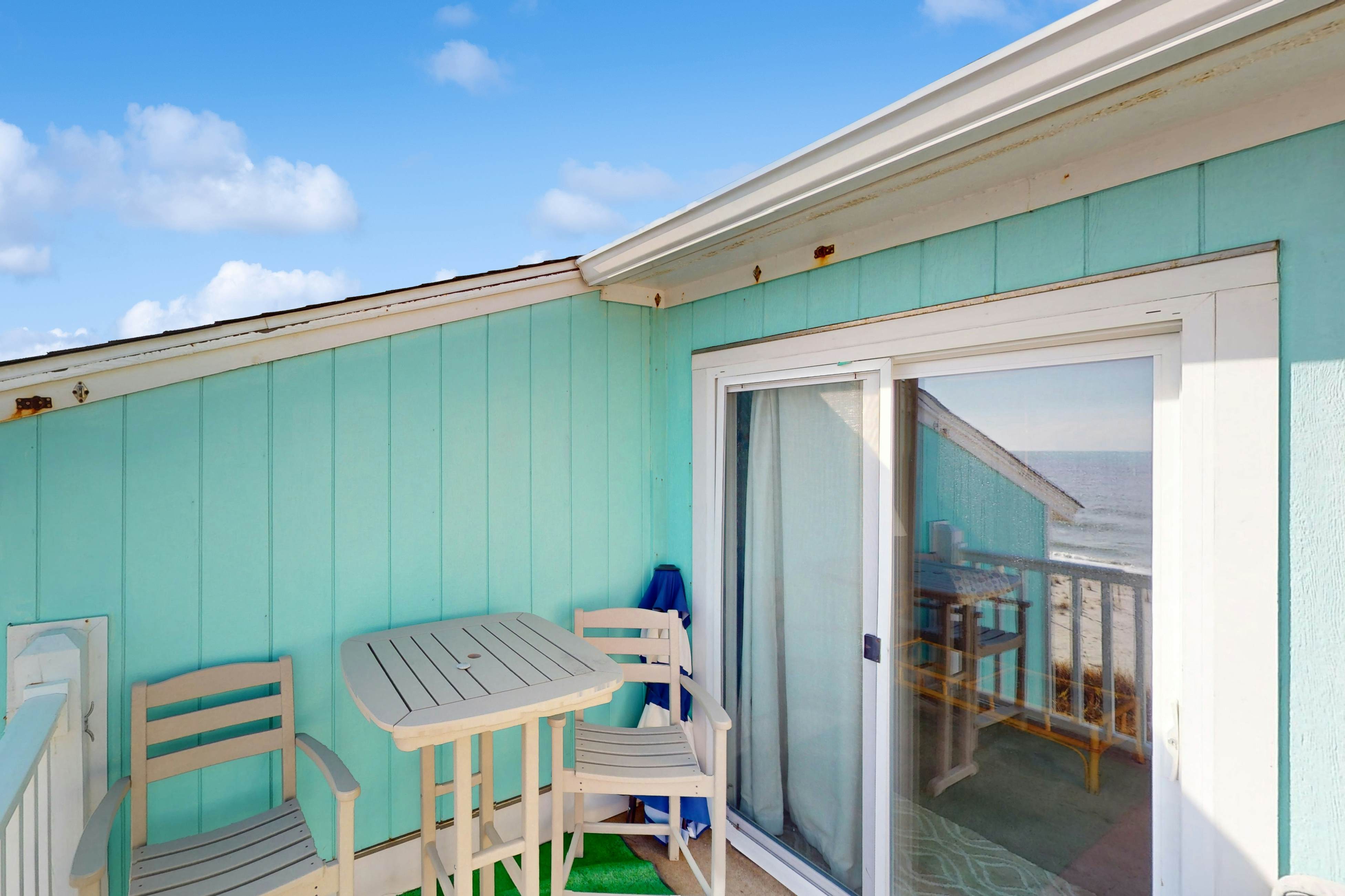 CB79 Carolina Beachfront Beauty